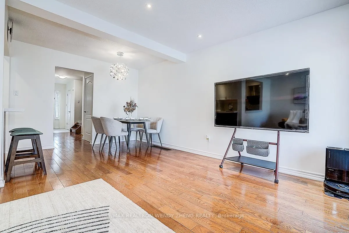 Photo 15 of Unit 60, 105 Carlton Road, Markham, Unionville — HOMEH