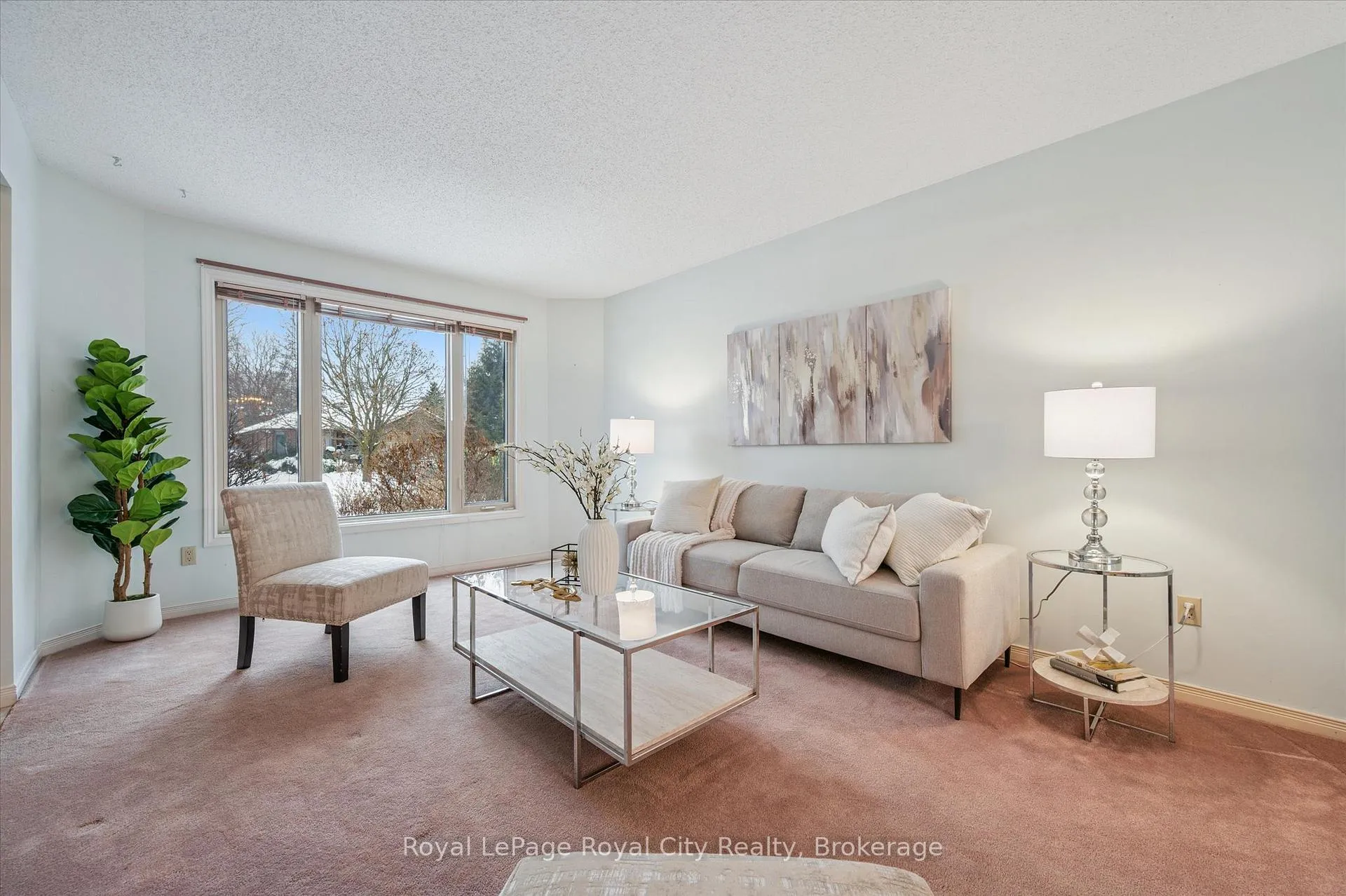 Photo 9 of 43 Brady Lane, Guelph, Kortright East — HOMEH