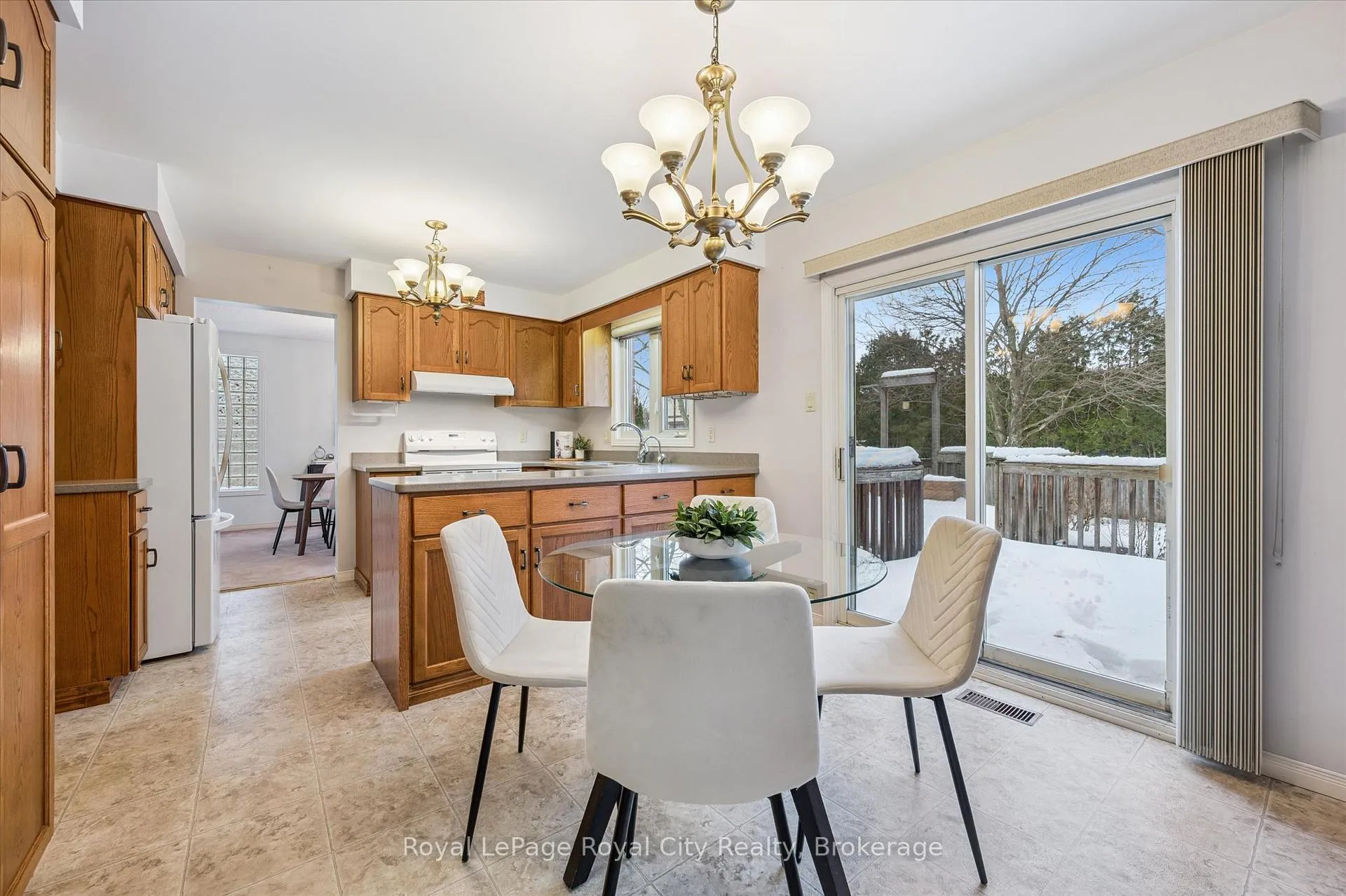 Photo 12 of 43 Brady Lane, Guelph, Kortright East — HOMEH