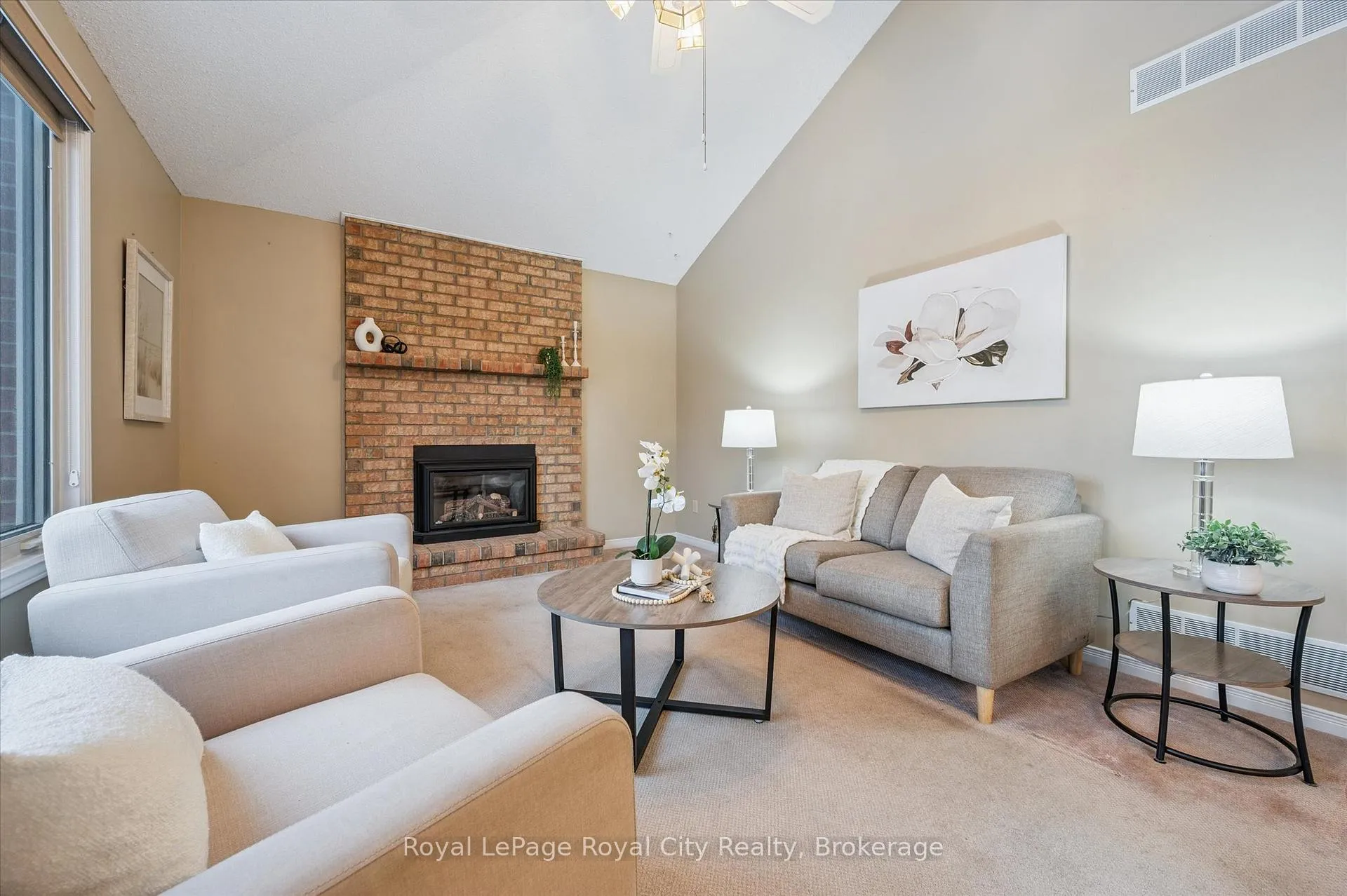 Photo 18 of 43 Brady Lane, Guelph, Kortright East — HOMEH