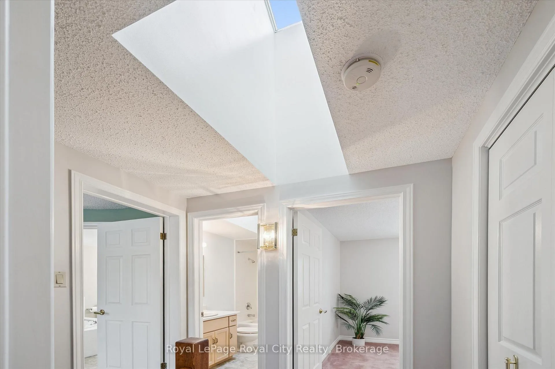 Photo 24 of 43 Brady Lane, Guelph, Kortright East — HOMEH