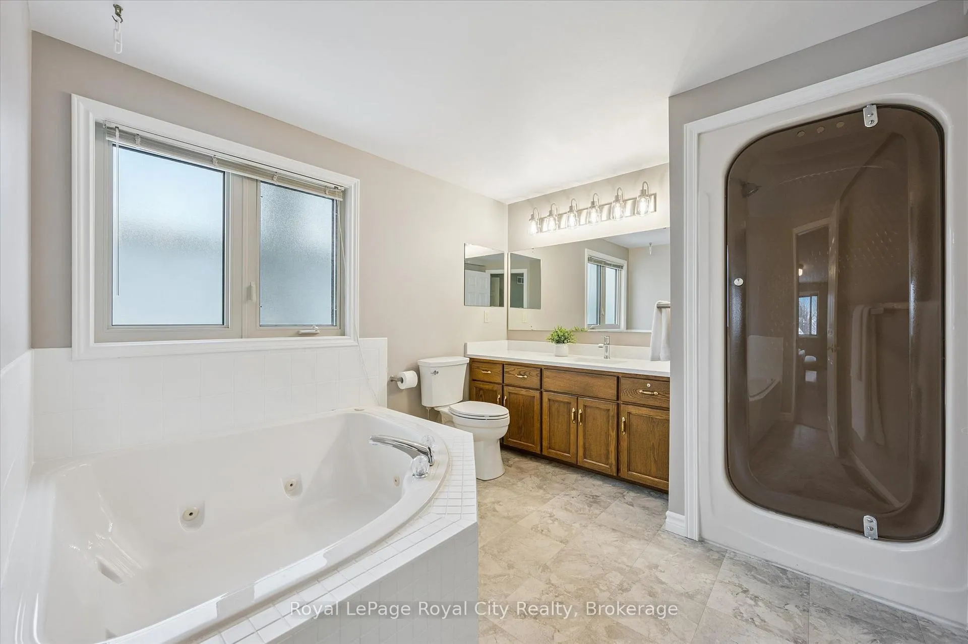Photo 32 of 43 Brady Lane, Guelph, Kortright East — HOMEH