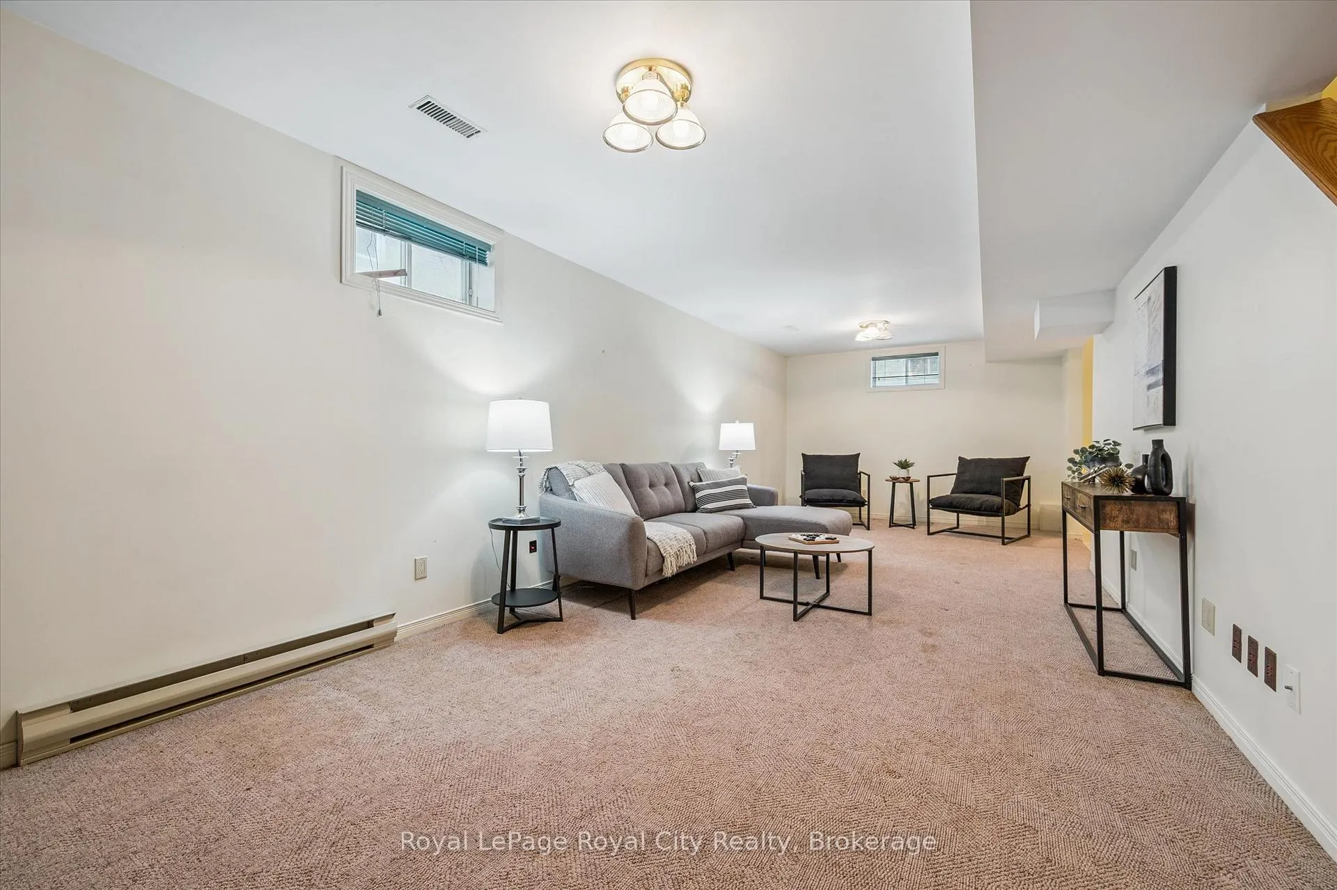 Photo 34 of 43 Brady Lane, Guelph, Kortright East — HOMEH