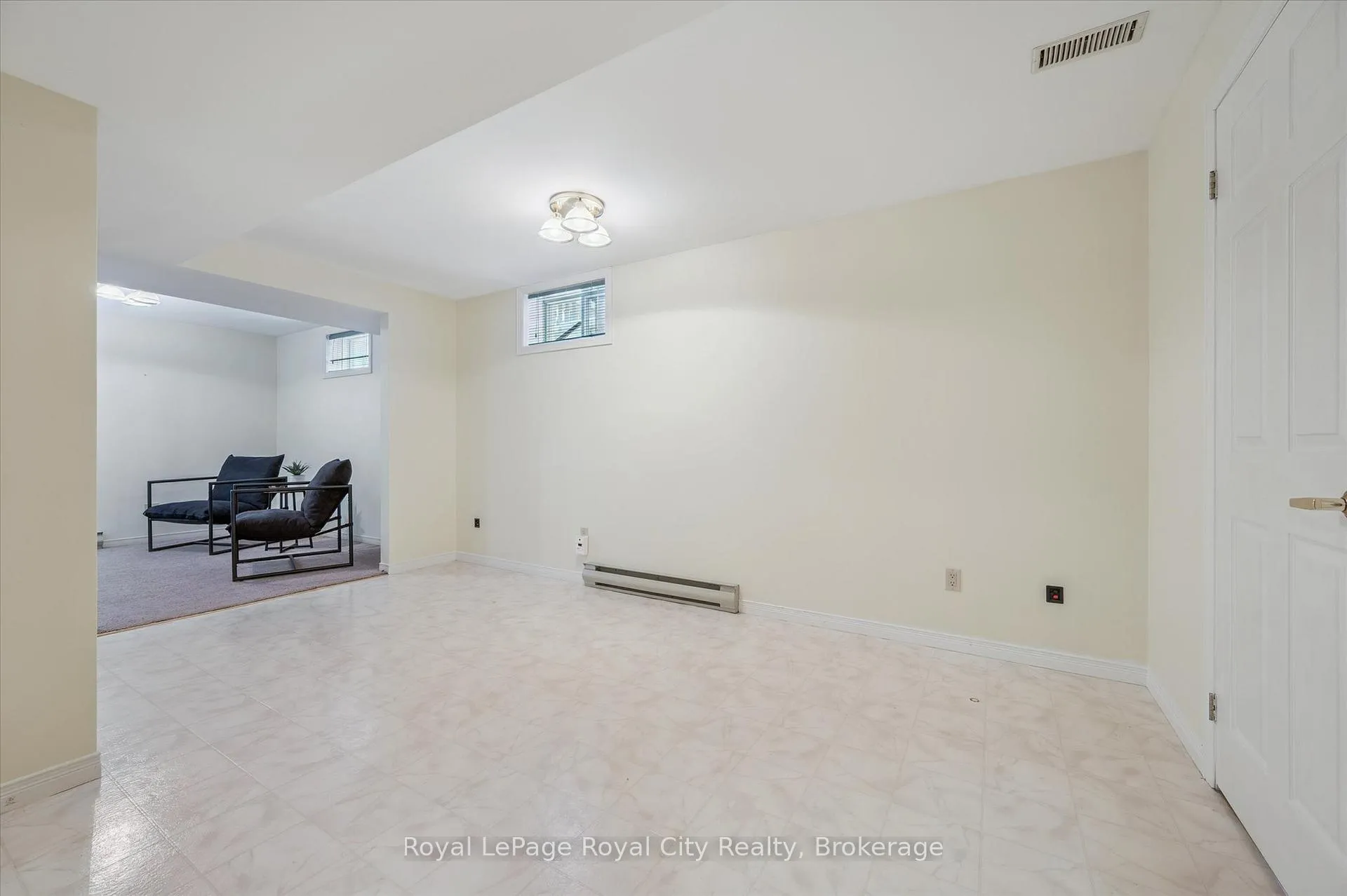 Photo 39 of 43 Brady Lane, Guelph, Kortright East — HOMEH