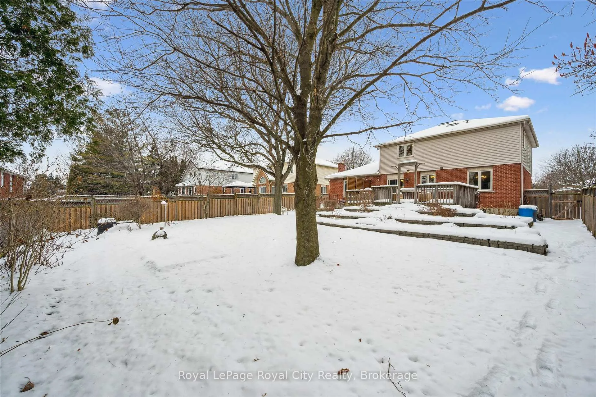 Photo 45 of 43 Brady Lane, Guelph, Kortright East — HOMEH