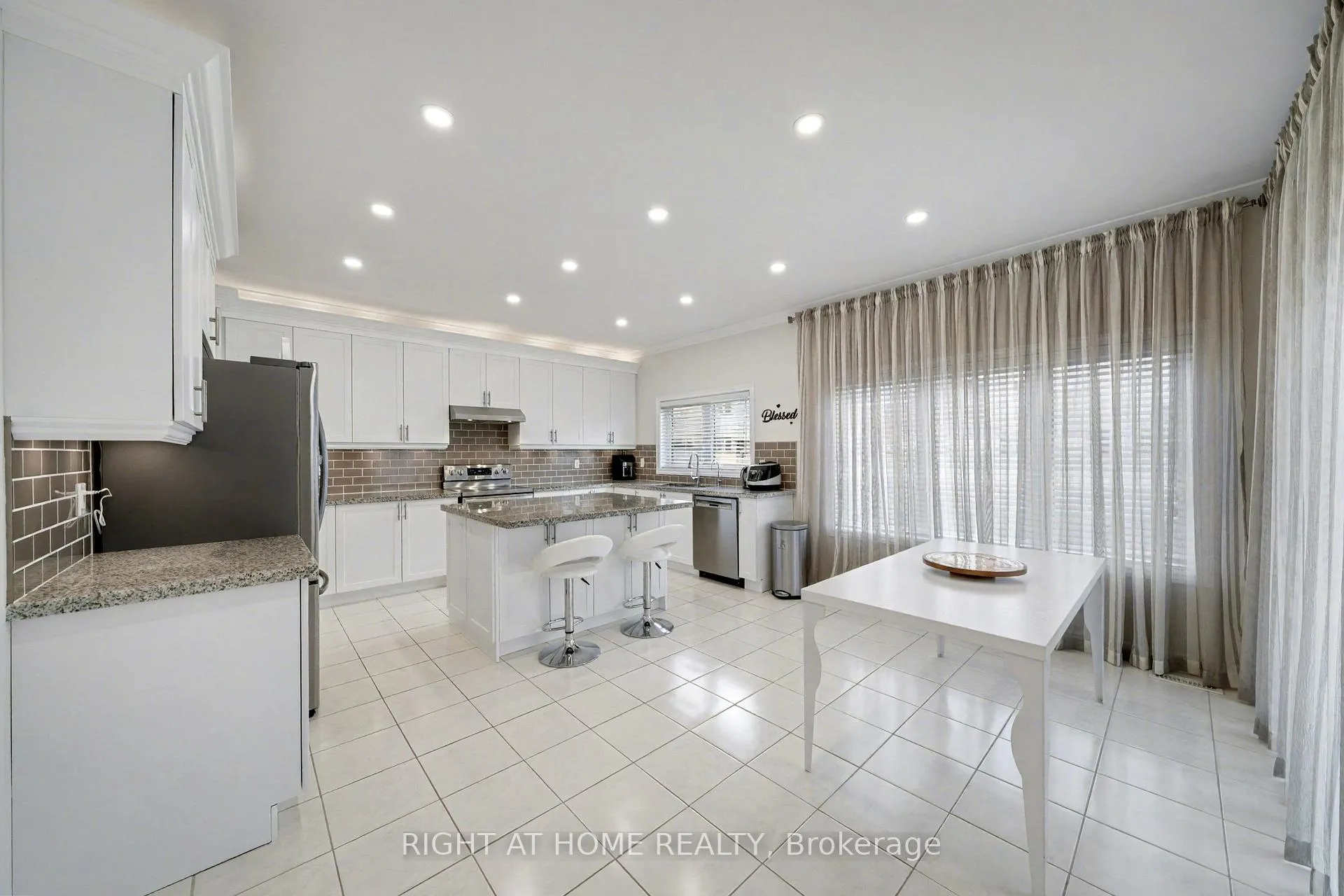 Photo 8 of 1016 Wickham Road, Innisfil, Alcona — HOMEH