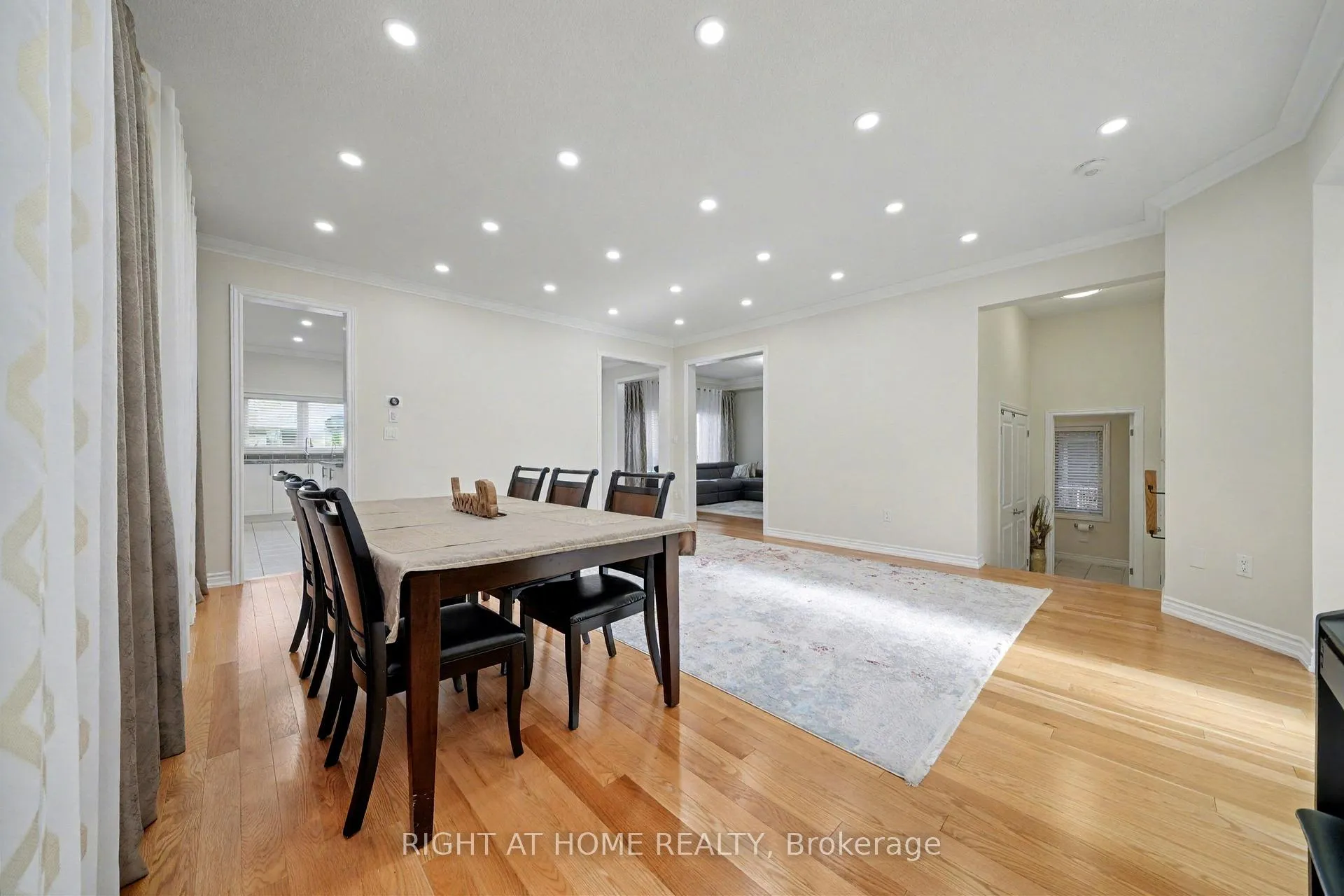 Photo 15 of 1016 Wickham Road, Innisfil, Alcona — HOMEH