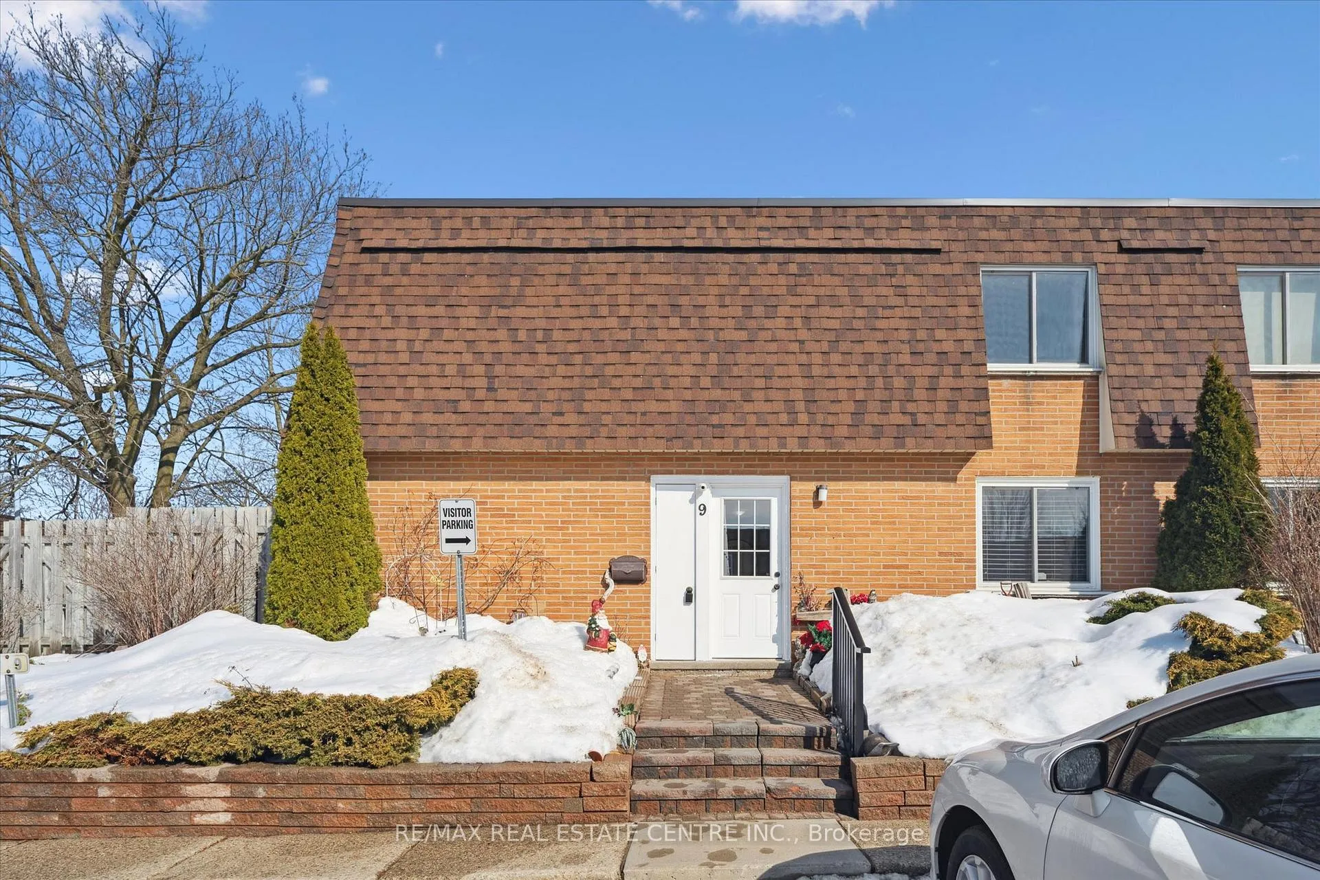 Front of Unit 9, 120 Country Club Drive