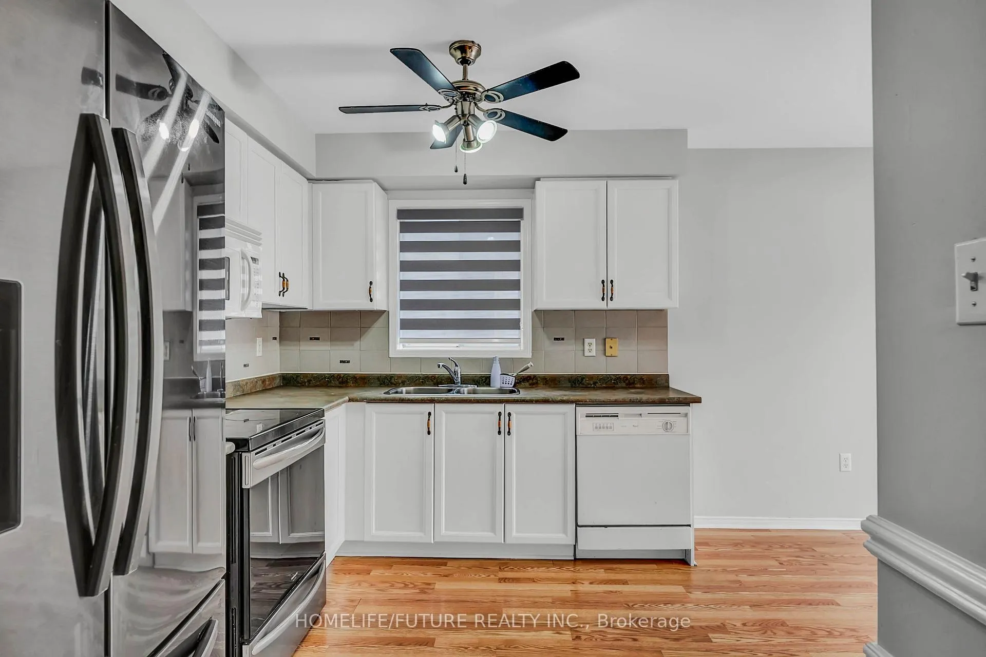 Photo 10 of 46 Goodwin Avenue, Clarington, Bowmanville — HOMEH