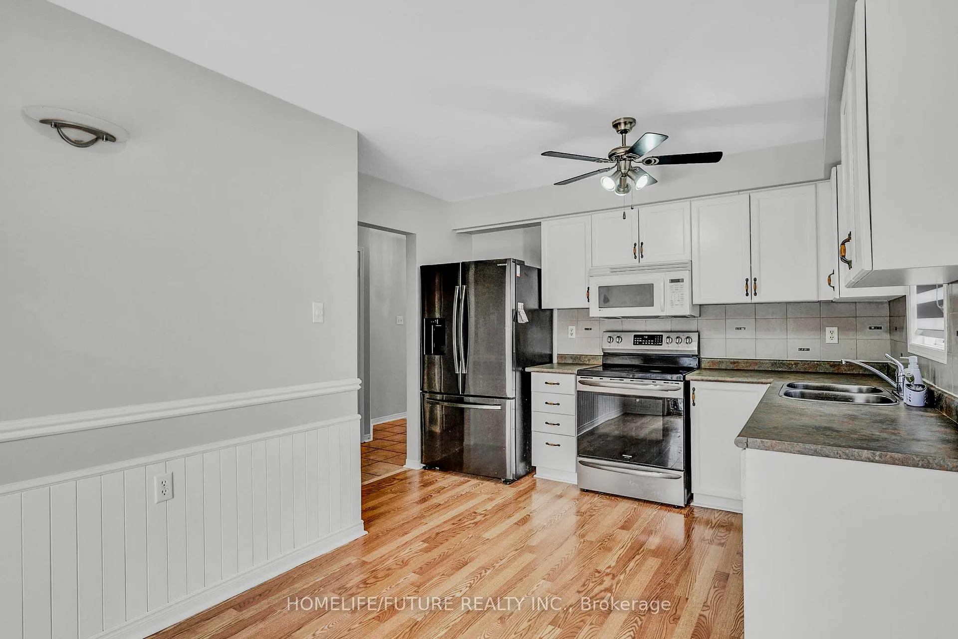 Photo 11 of 46 Goodwin Avenue, Clarington, Bowmanville — HOMEH