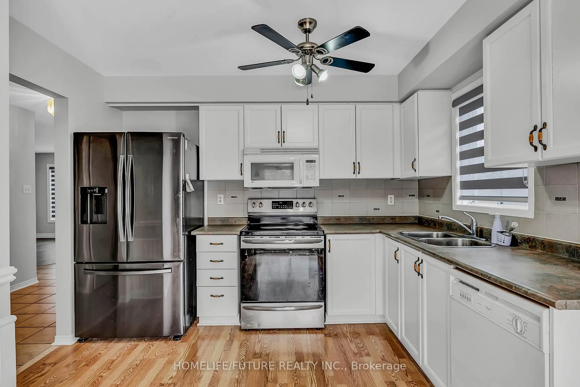Photo 12 of 46 Goodwin Avenue, Clarington, Bowmanville — HOMEH