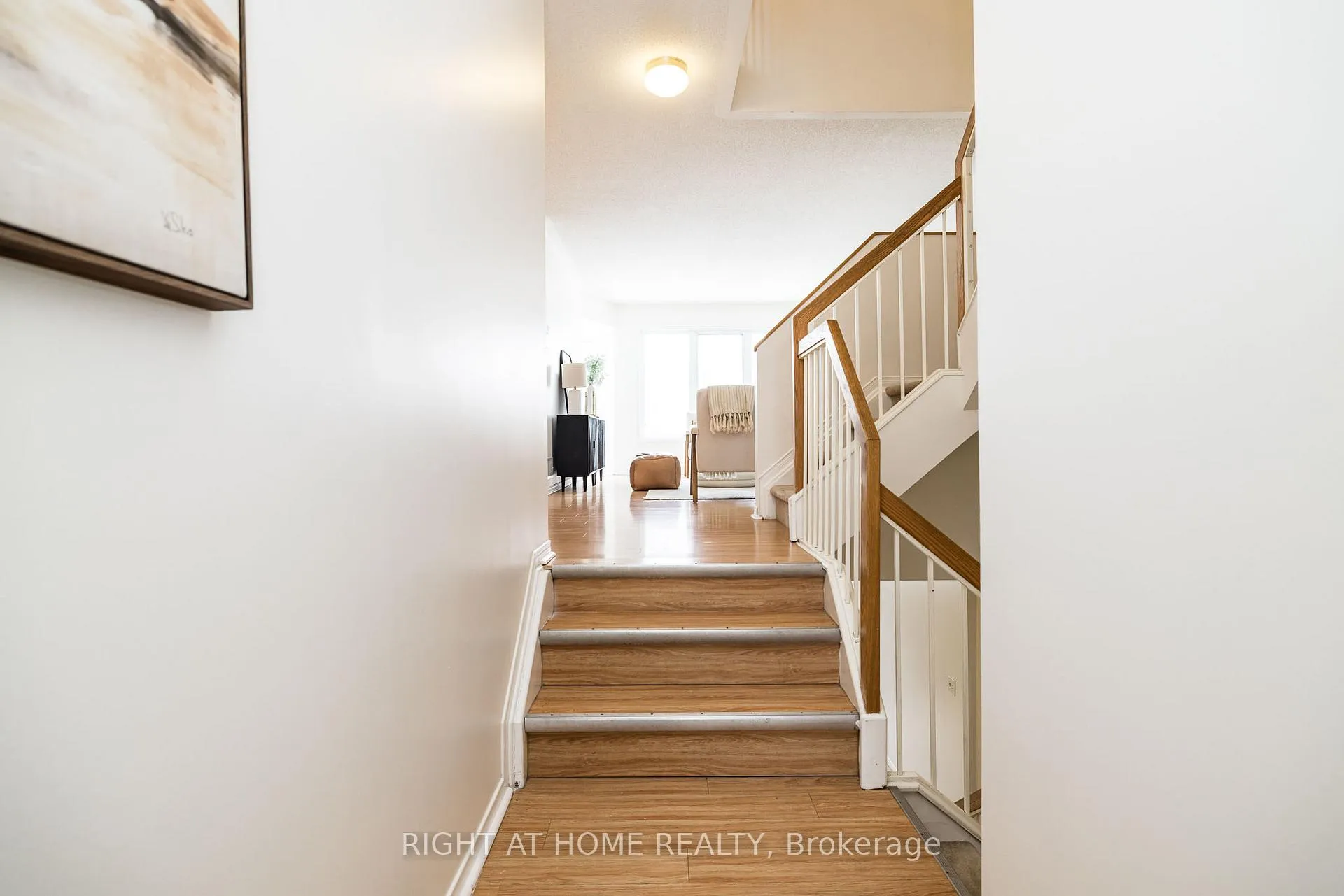 Photo 4 of 59 Scampton Drive, Ottawa, Kanata - Morgan's Grant/South March — HOMEH