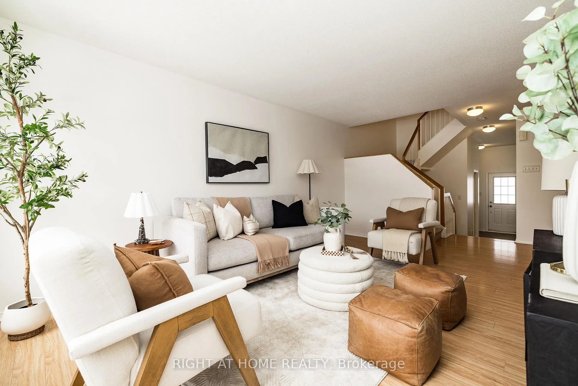 Photo 5 of 59 Scampton Drive, Ottawa, Kanata - Morgan's Grant/South March — HOMEH