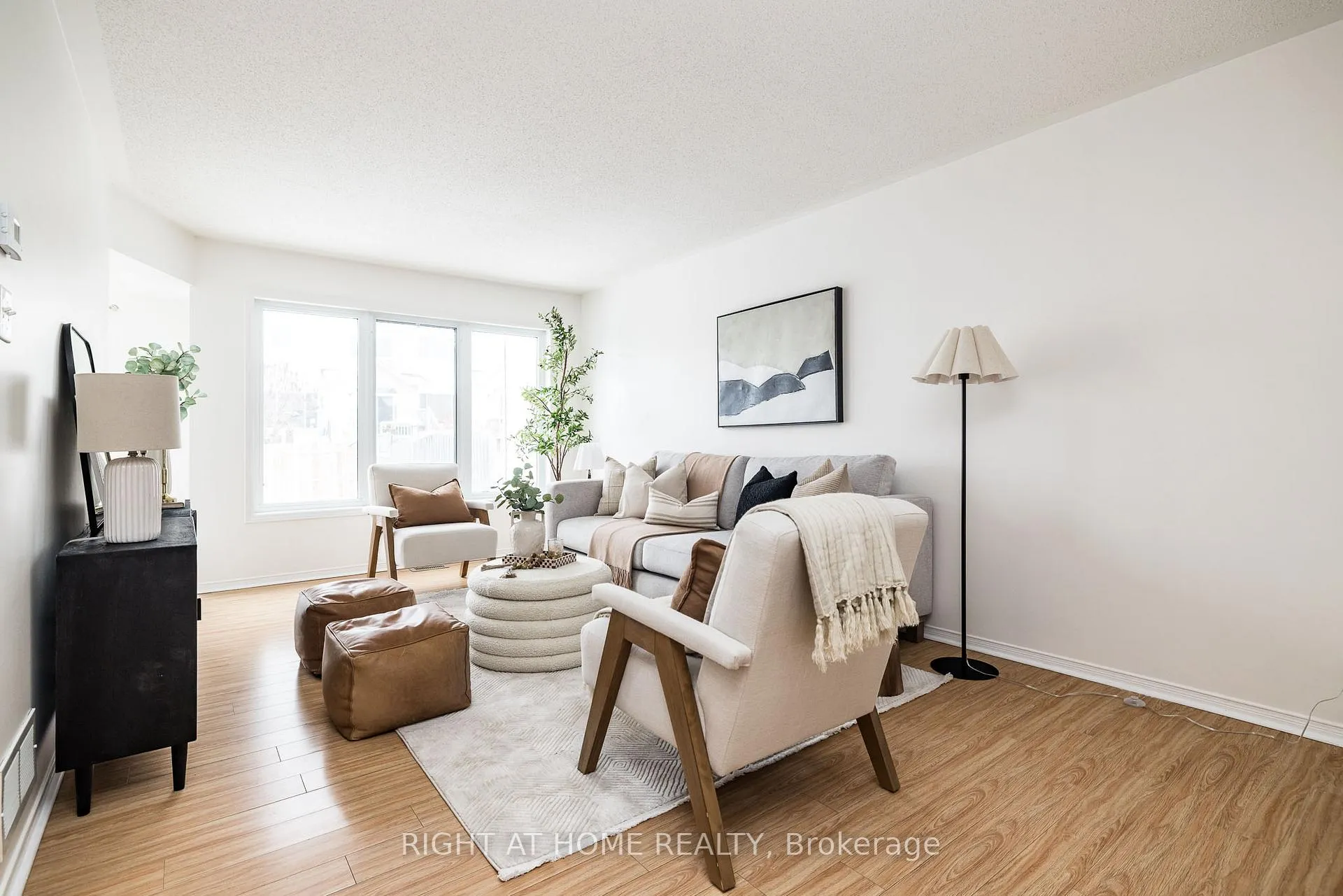 Photo 6 of 59 Scampton Drive, Ottawa, Kanata - Morgan's Grant/South March — HOMEH