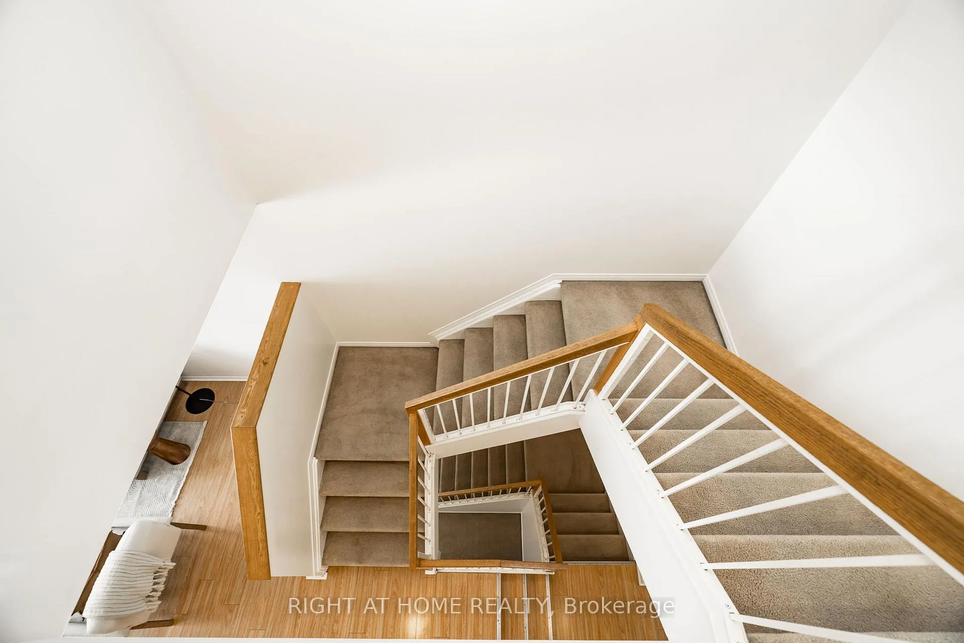 Photo 15 of 59 Scampton Drive, Ottawa, Kanata - Morgan's Grant/South March — HOMEH
