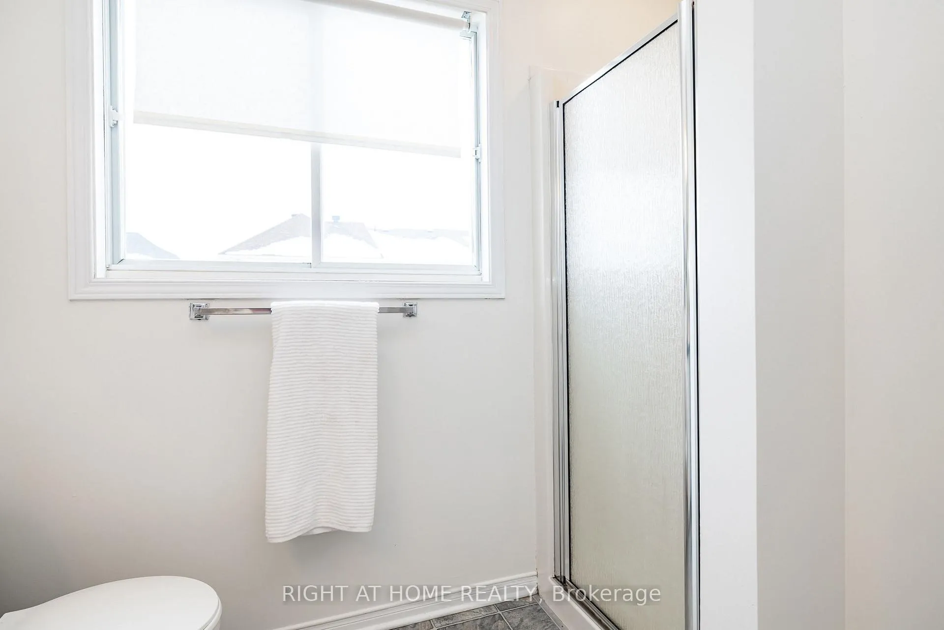 Photo 22 of 59 Scampton Drive, Ottawa, Kanata - Morgan's Grant/South March — HOMEH