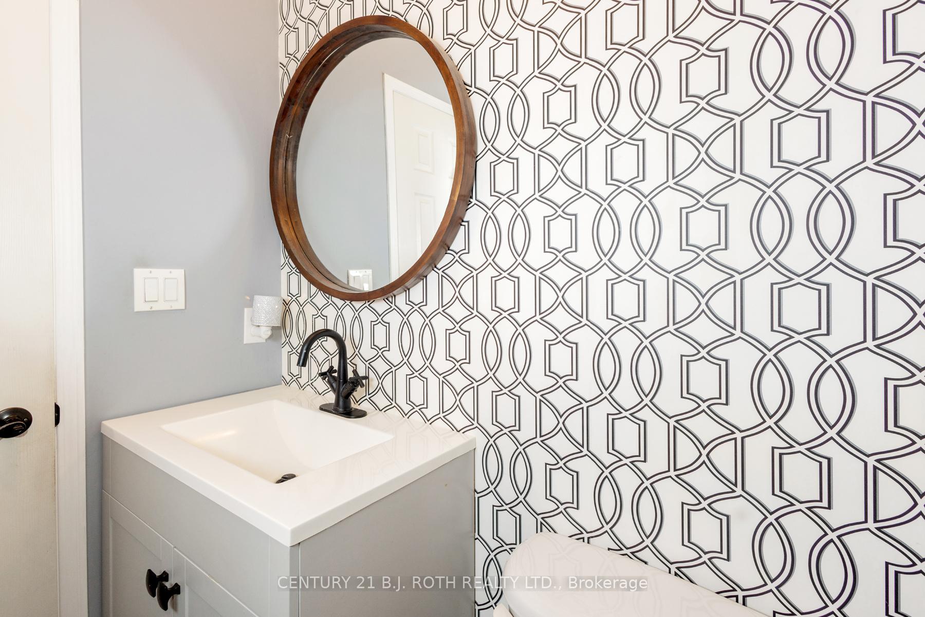 Photo 10 of 1359 Forest Street, Innisfil, Alcona — HOMEH