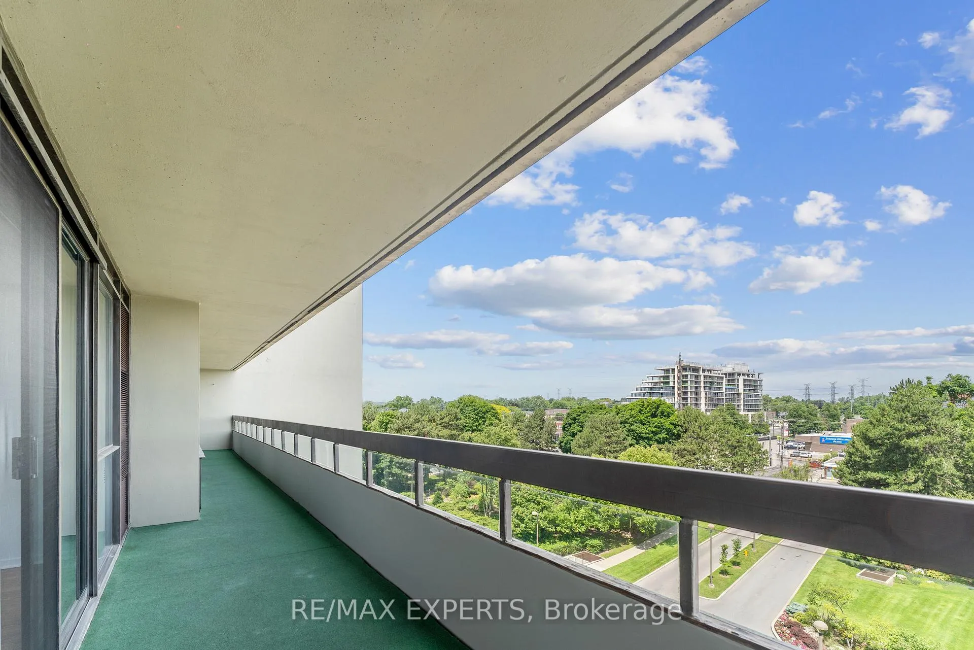 Photo 17 of Unit 607, 8111 Yonge Street, Markham, Royal Orchard — HOMEH