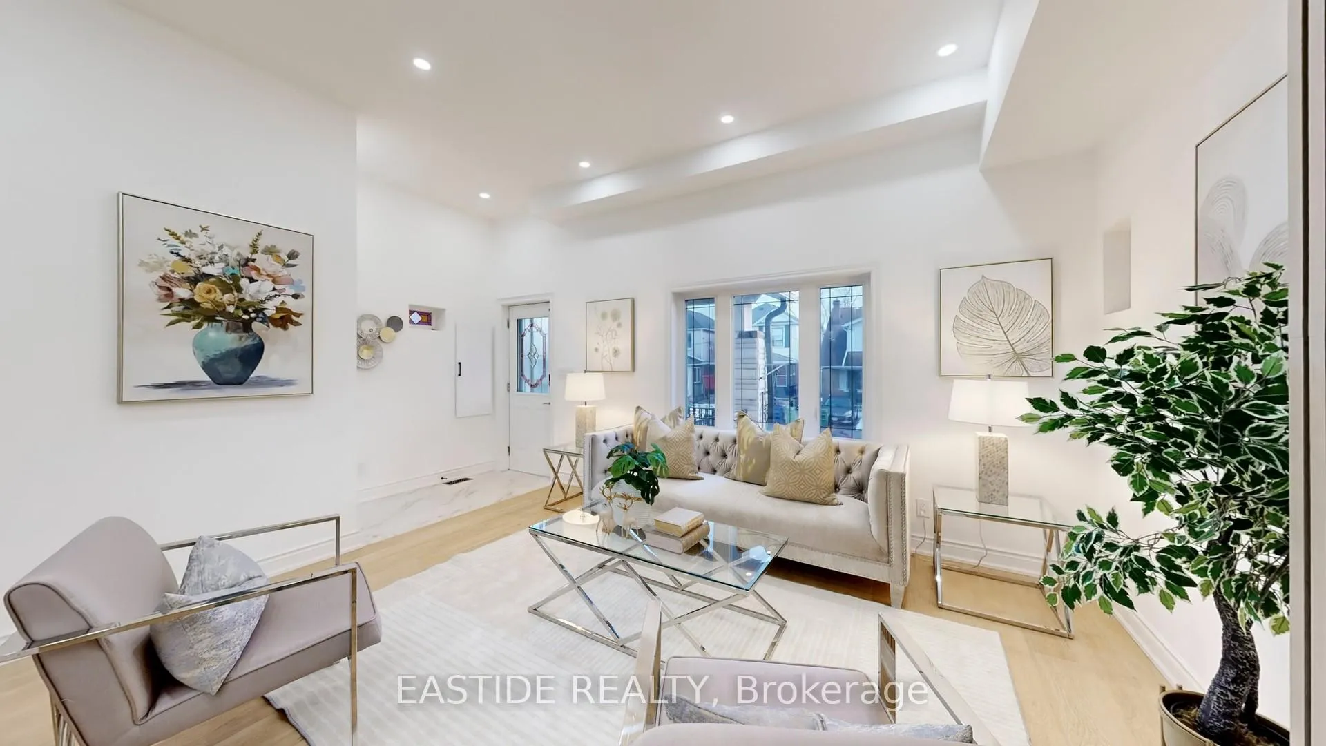 Photo 2 of 202 Queensdale Avenue, Toronto, Danforth Village-East York — HOMEH