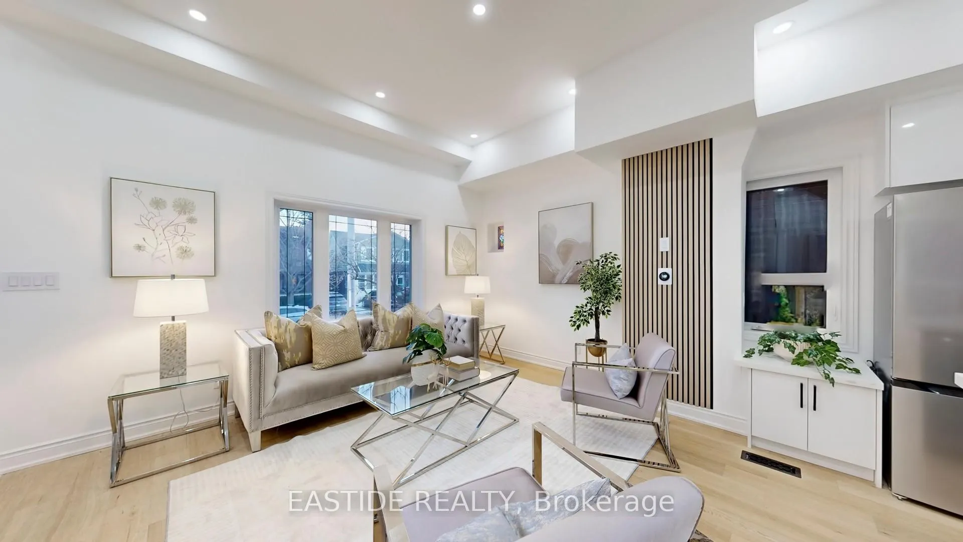 Photo 4 of 202 Queensdale Avenue, Toronto, Danforth Village-East York — HOMEH