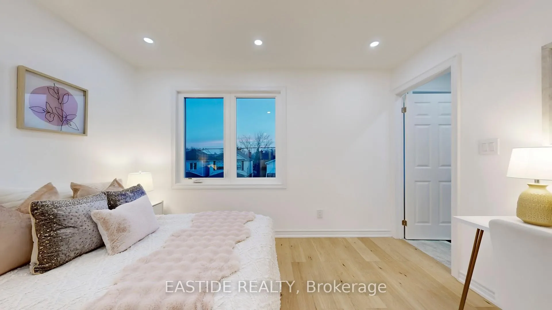 Photo 36 of 202 Queensdale Avenue, Toronto, Danforth Village-East York — HOMEH