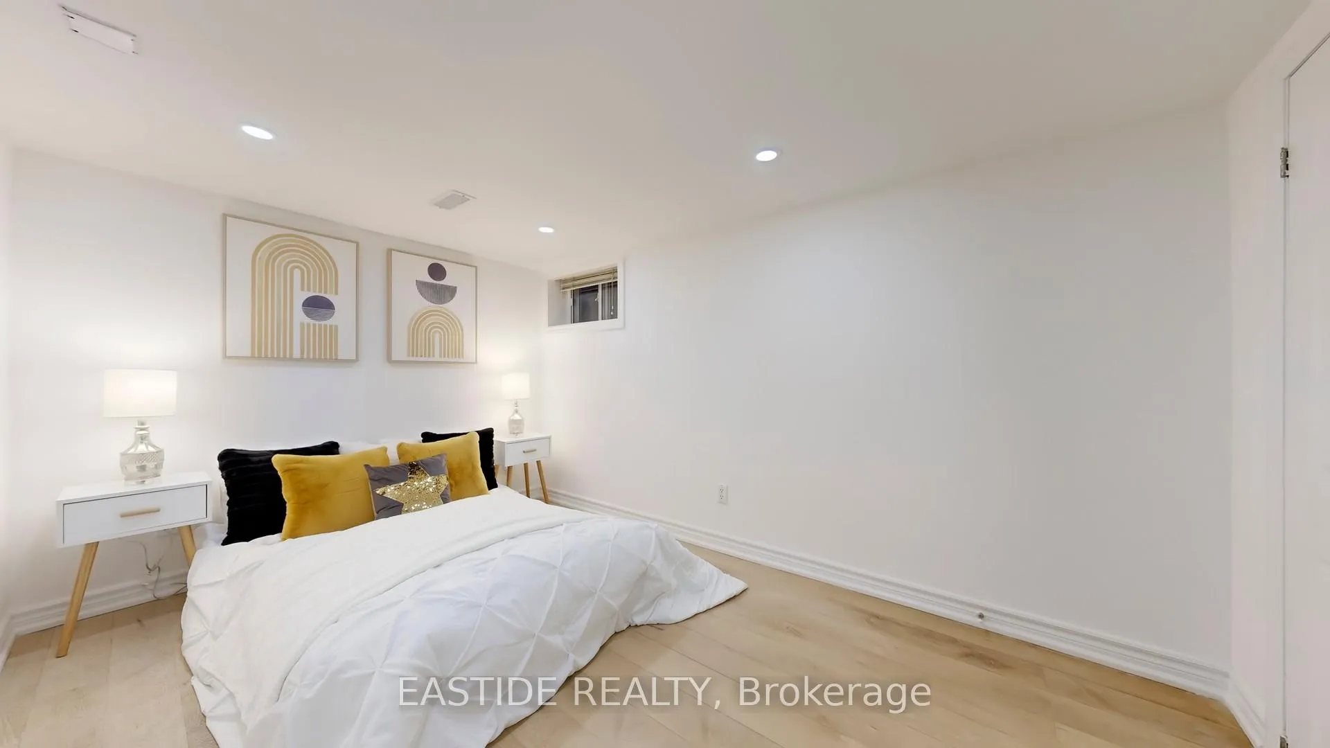 Photo 46 of 202 Queensdale Avenue, Toronto, Danforth Village-East York — HOMEH