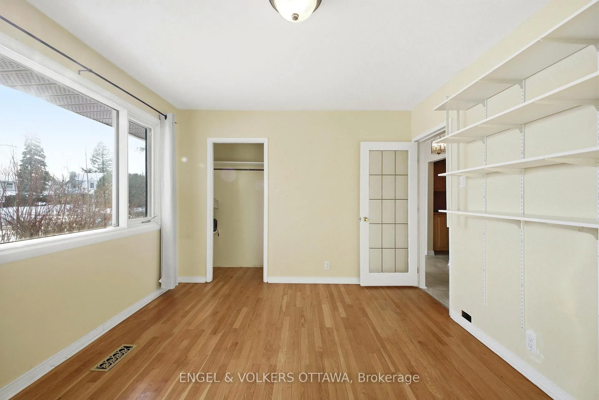 Photo 20 of 49 Inverness Avenue, Ottawa, Borden Farm/Stewart Farm/Carleton Heights/Parkwood Hills — HOMEH