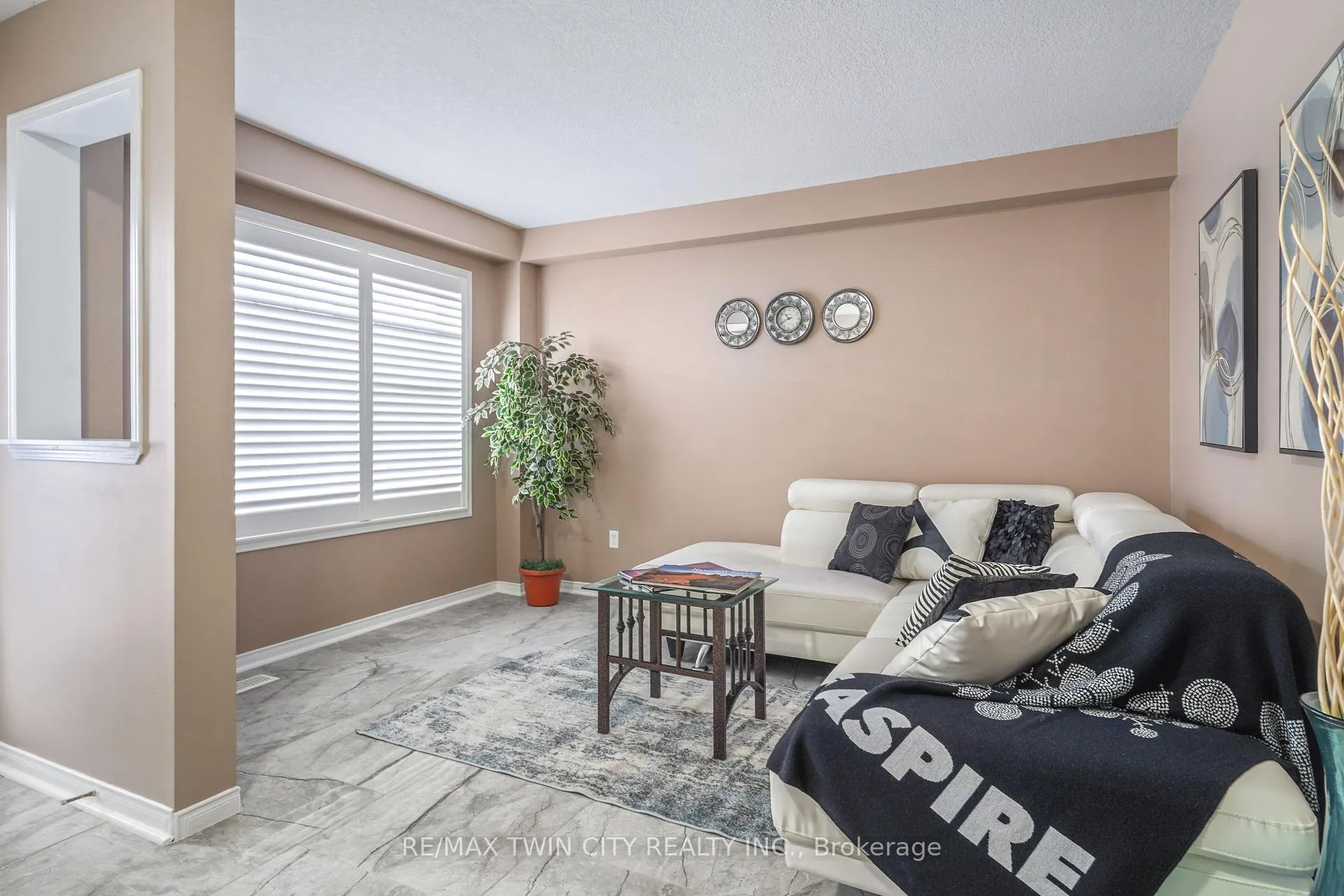 Photo 13 of 199 Blackburn Drive, Brantford, Shellard Lane — HOMEH