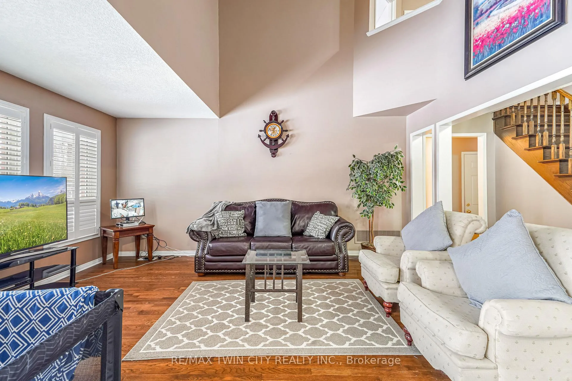 Photo 18 of 199 Blackburn Drive, Brantford, Shellard Lane — HOMEH