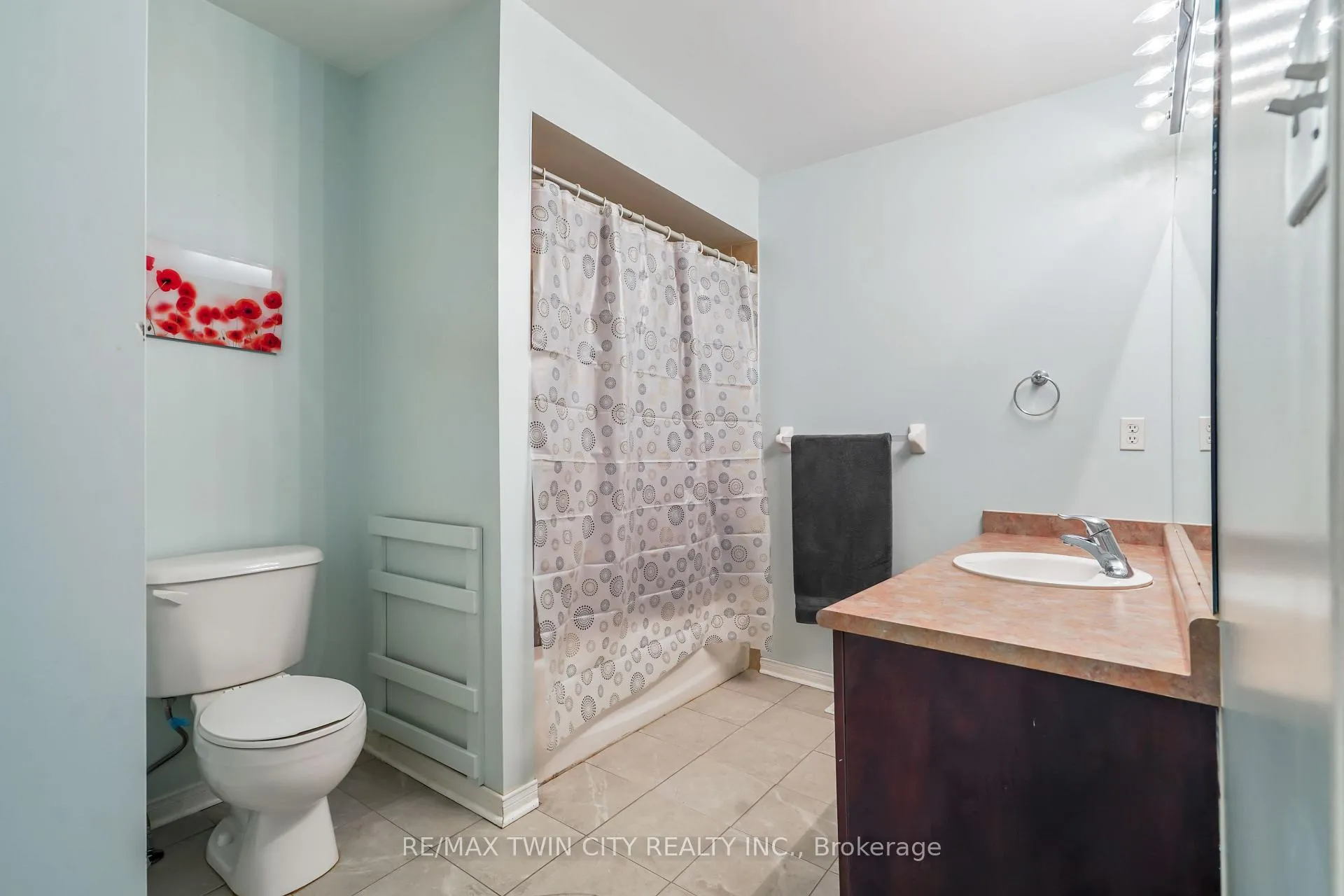 Photo 23 of 199 Blackburn Drive, Brantford, Shellard Lane — HOMEH