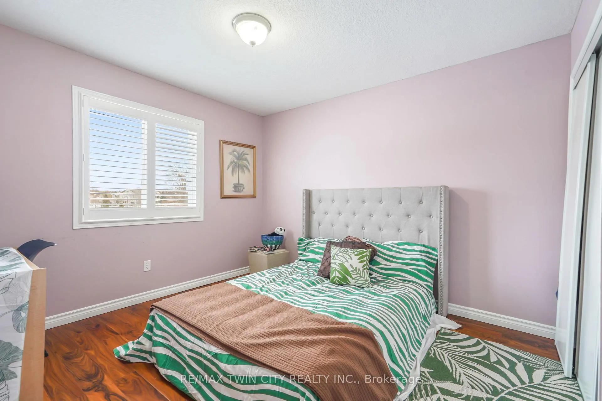Photo 25 of 199 Blackburn Drive, Brantford, Shellard Lane — HOMEH