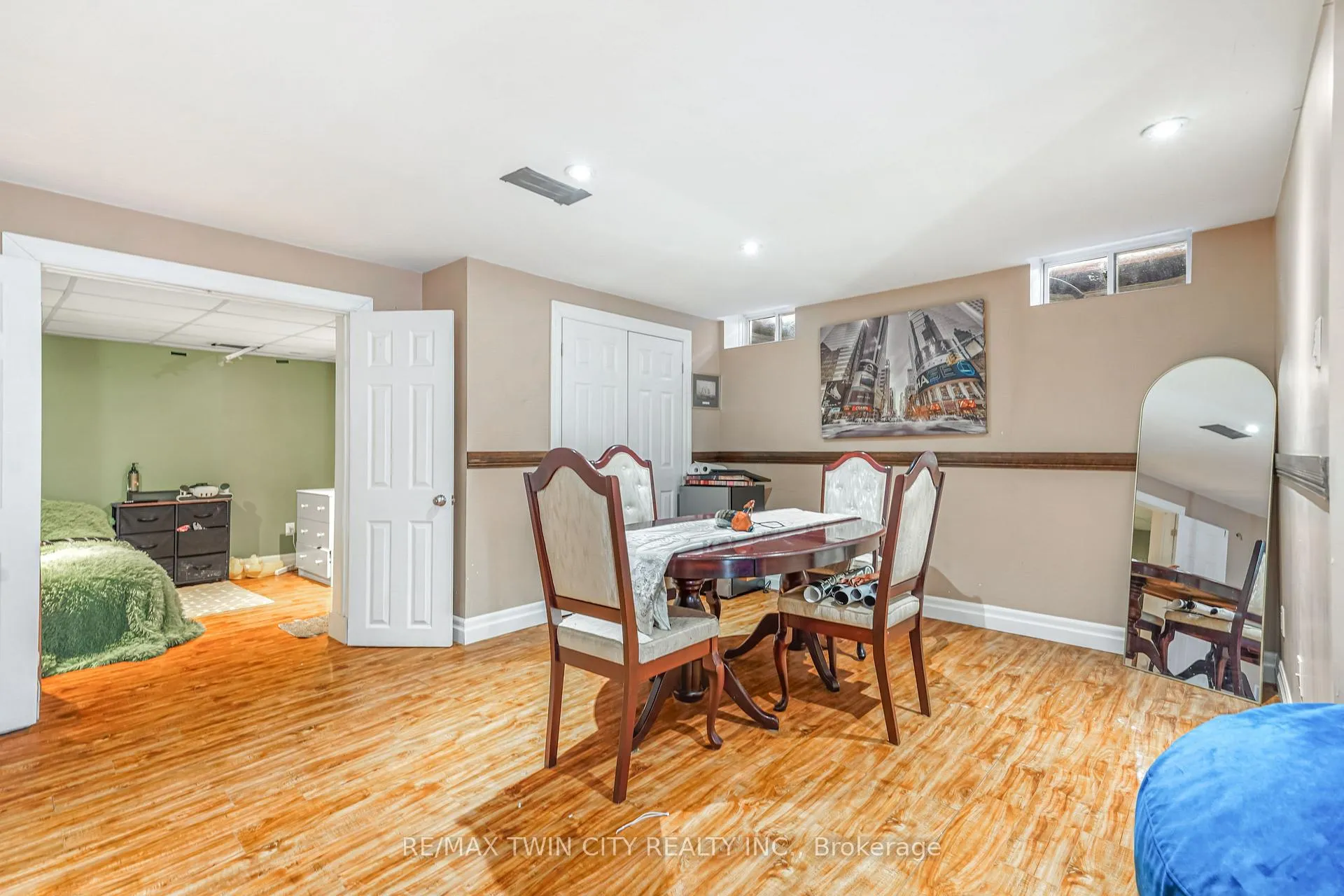 Photo 37 of 199 Blackburn Drive, Brantford, Shellard Lane — HOMEH