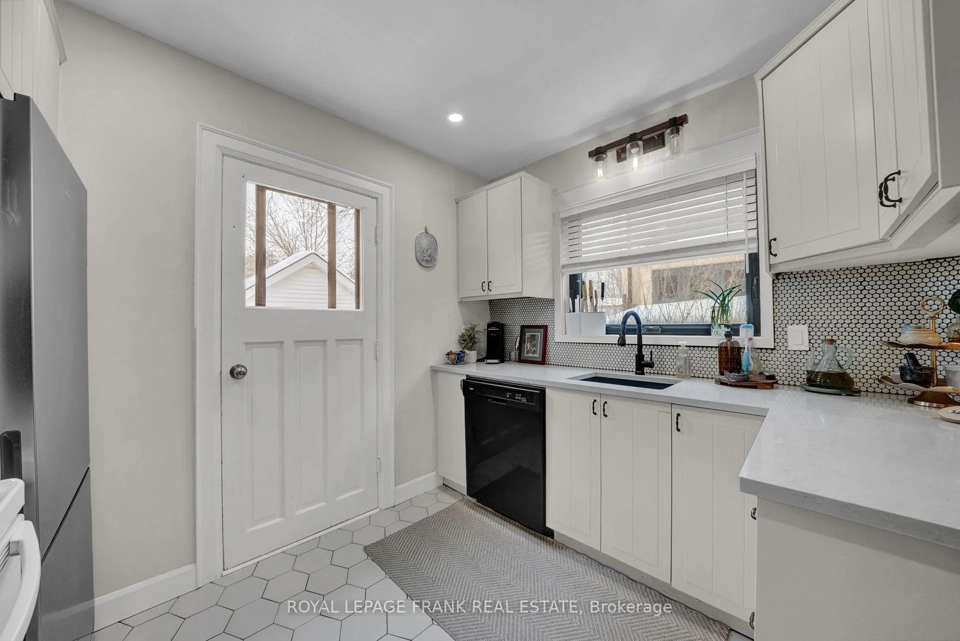 Photo 14 of 86 Roxborough Avenue, Oshawa, O'Neill — HOMEH