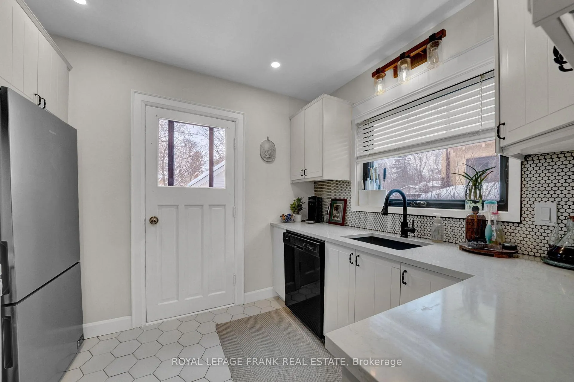 Photo 16 of 86 Roxborough Avenue, Oshawa, O'Neill — HOMEH
