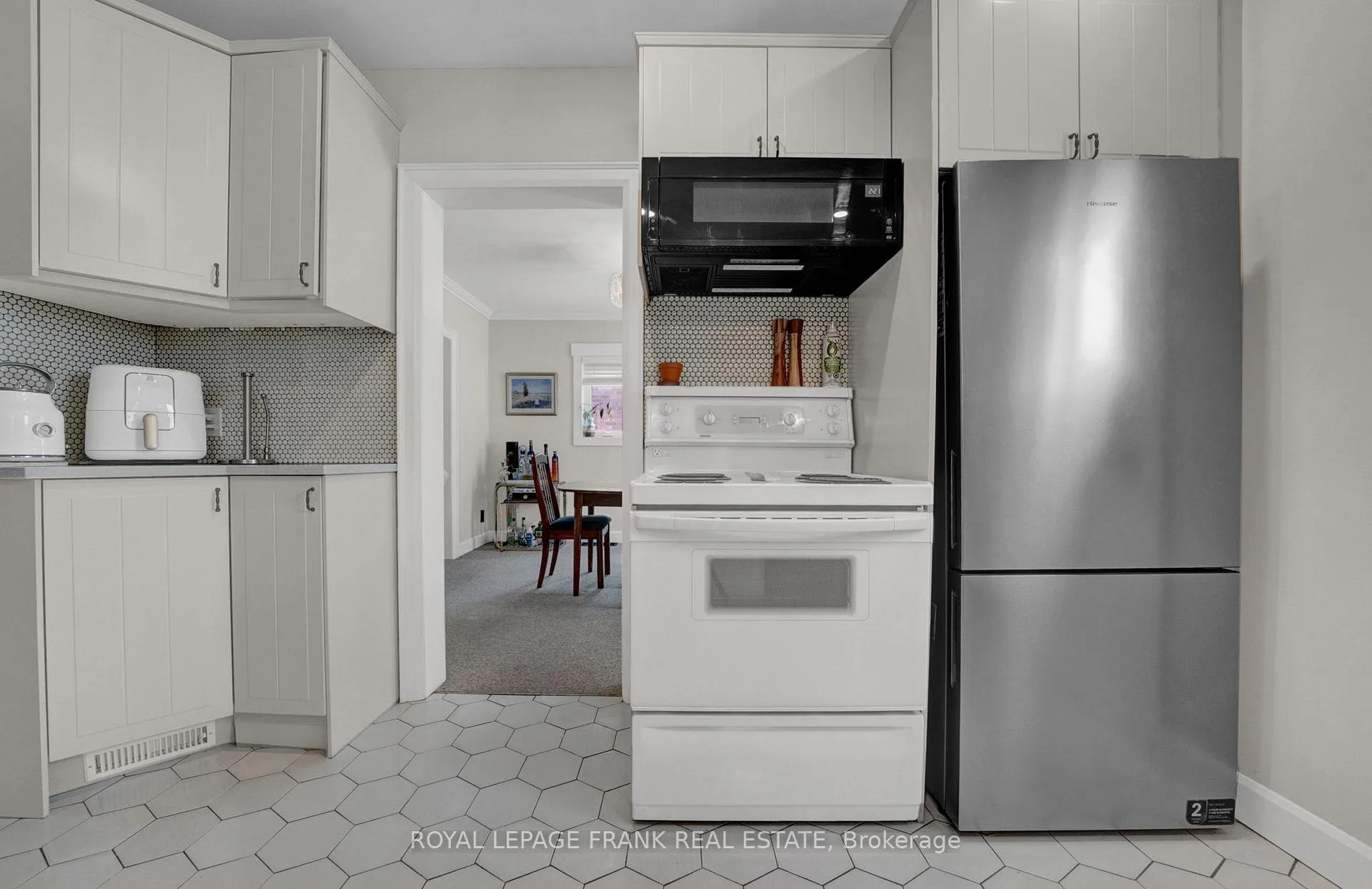 Photo 17 of 86 Roxborough Avenue, Oshawa, O'Neill — HOMEH