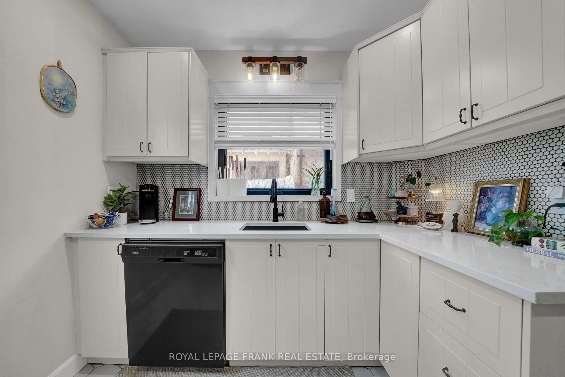 Photo 18 of 86 Roxborough Avenue, Oshawa, O'Neill — HOMEH