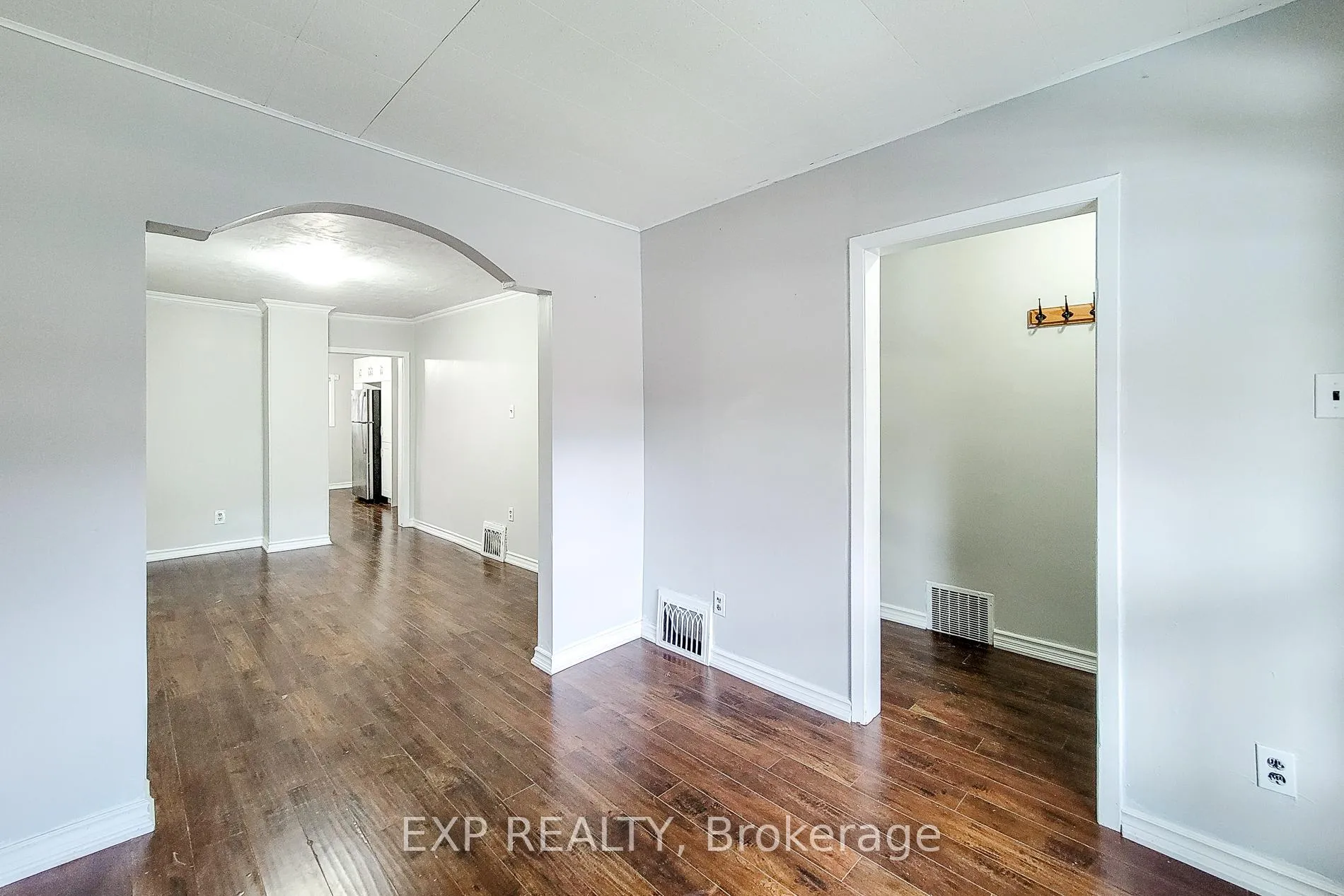 Photo 7 of 101 Sherman Avenue N, Hamilton, Gibson — HOMEH