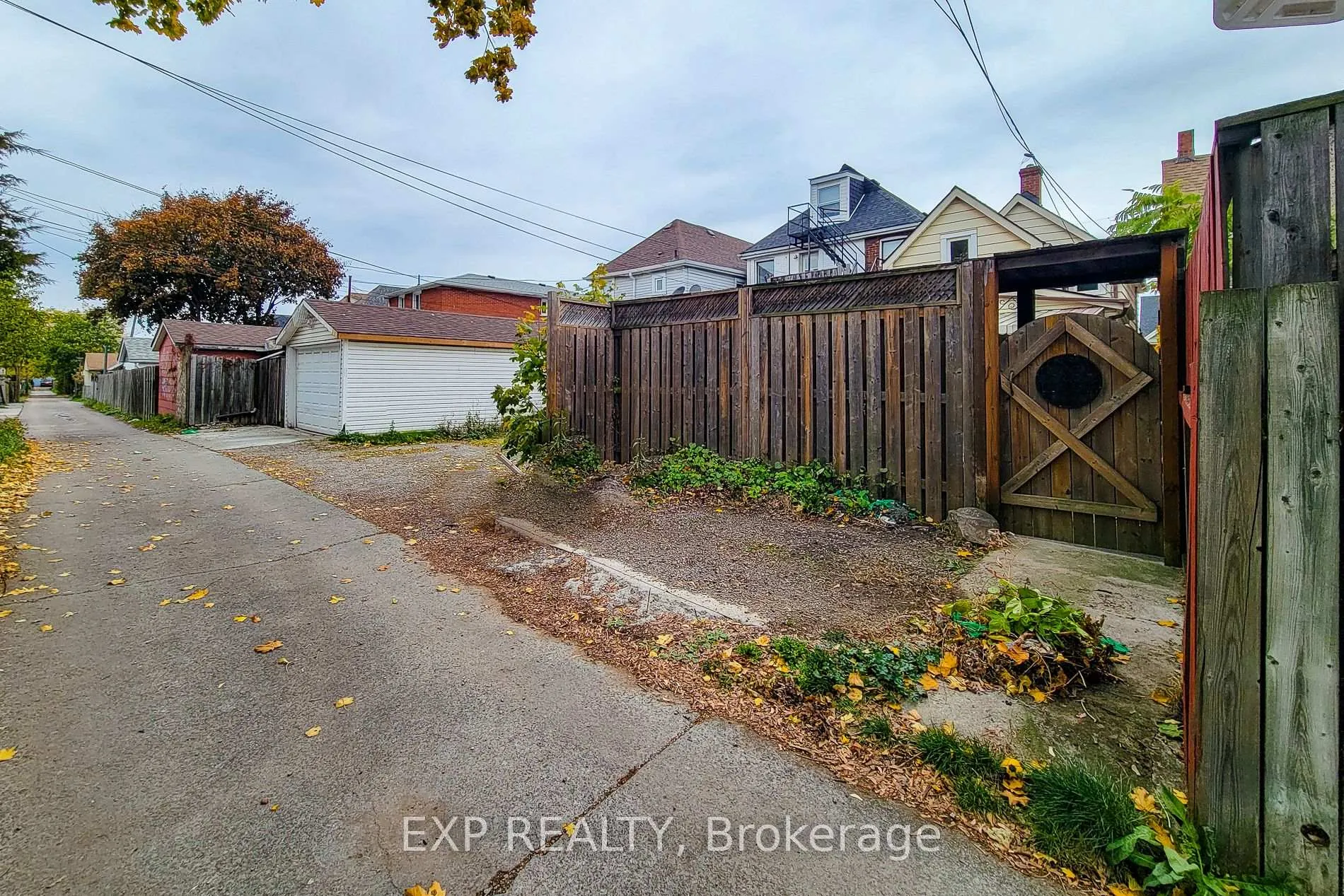 Photo 20 of 101 Sherman Avenue N, Hamilton, Gibson — HOMEH