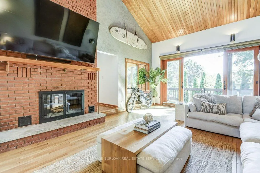 Photo 7 of 9 Foresthill Crescent, Pelham, Fonthill — HOMEH