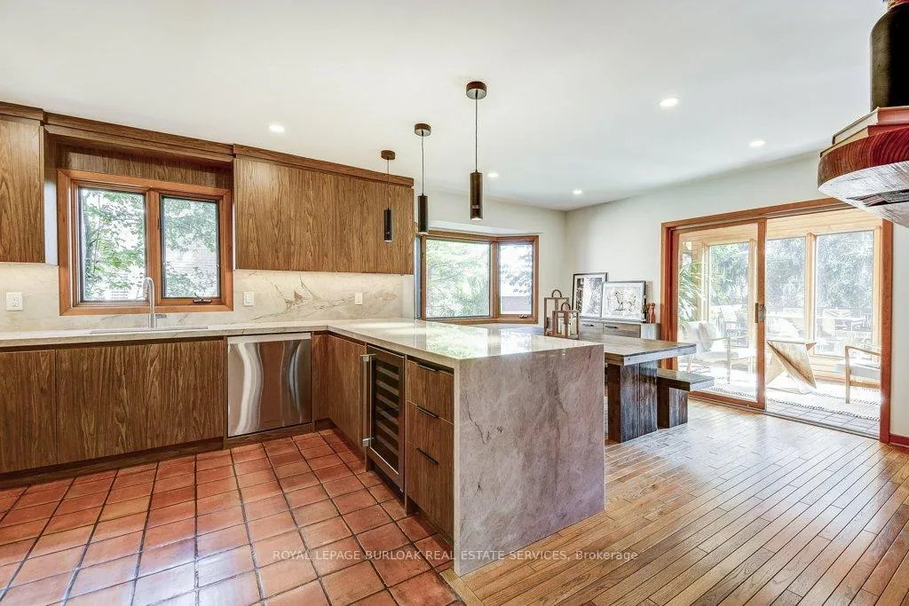 Photo 10 of 9 Foresthill Crescent, Pelham, Fonthill — HOMEH
