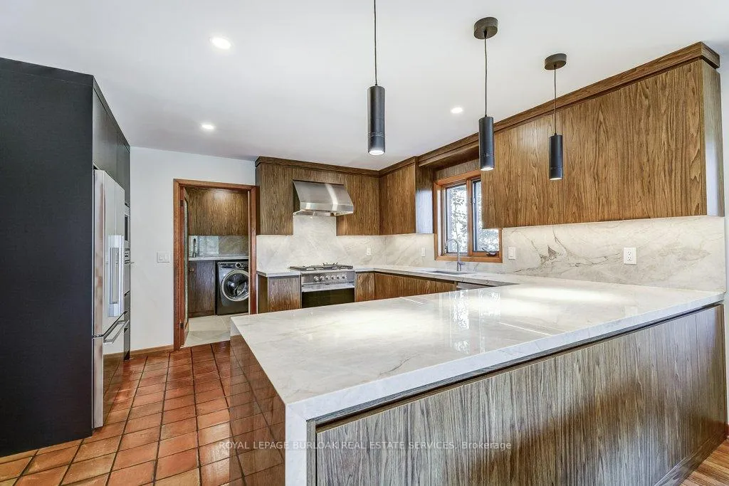 Photo 14 of 9 Foresthill Crescent, Pelham, Fonthill — HOMEH