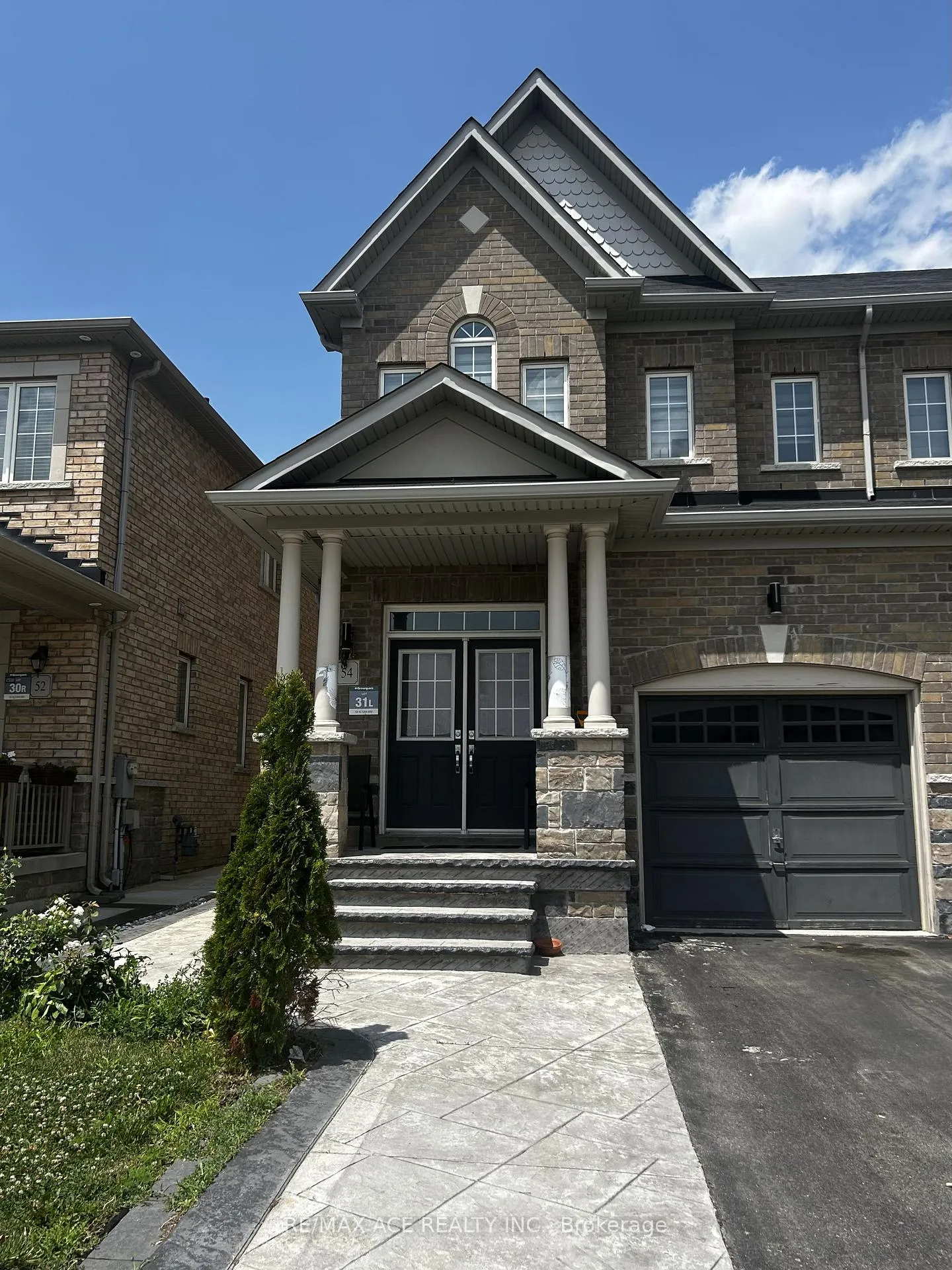 Front of 54 Altura Way