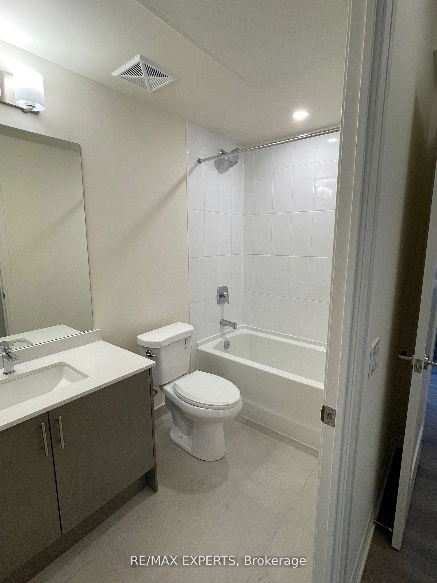 Photo 14 of Unit 1111, 8960 Jane Street, Vaughan, Concord — HOMEH