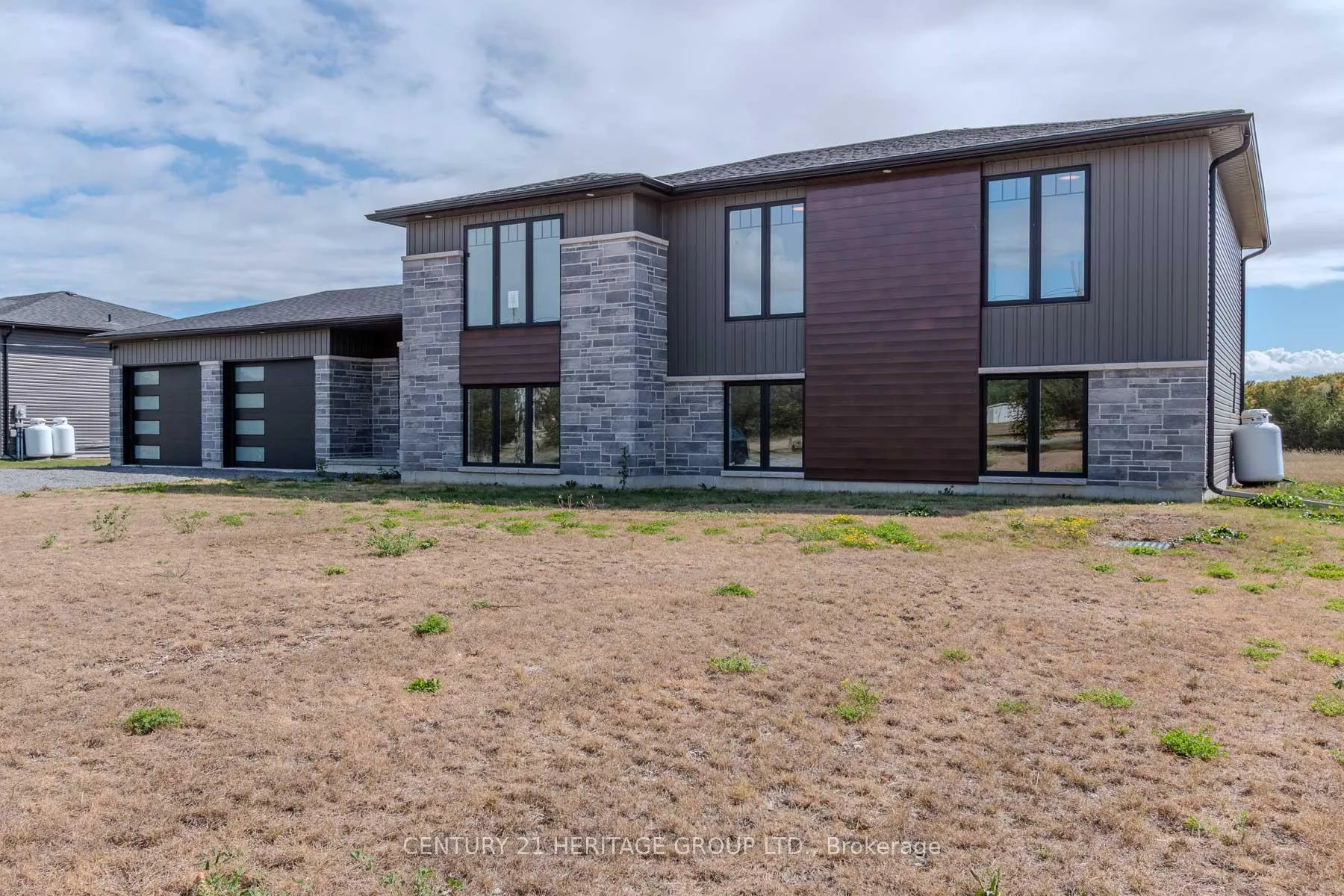 Photo 3 of 41 County 29 Road, Prince Edward County, Hillier Ward — HOMEH