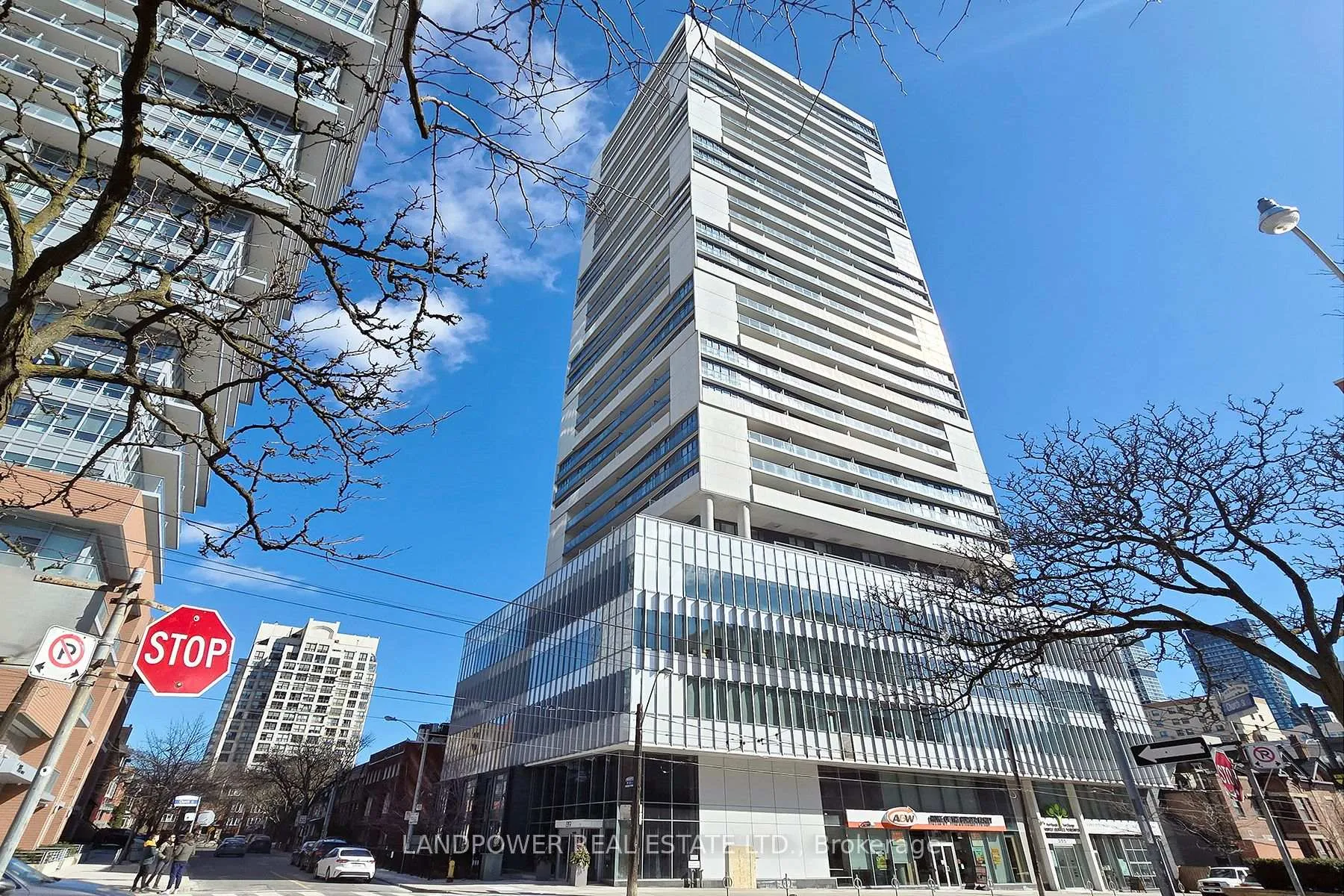 Front of Unit 3103, 89 McGill Street
