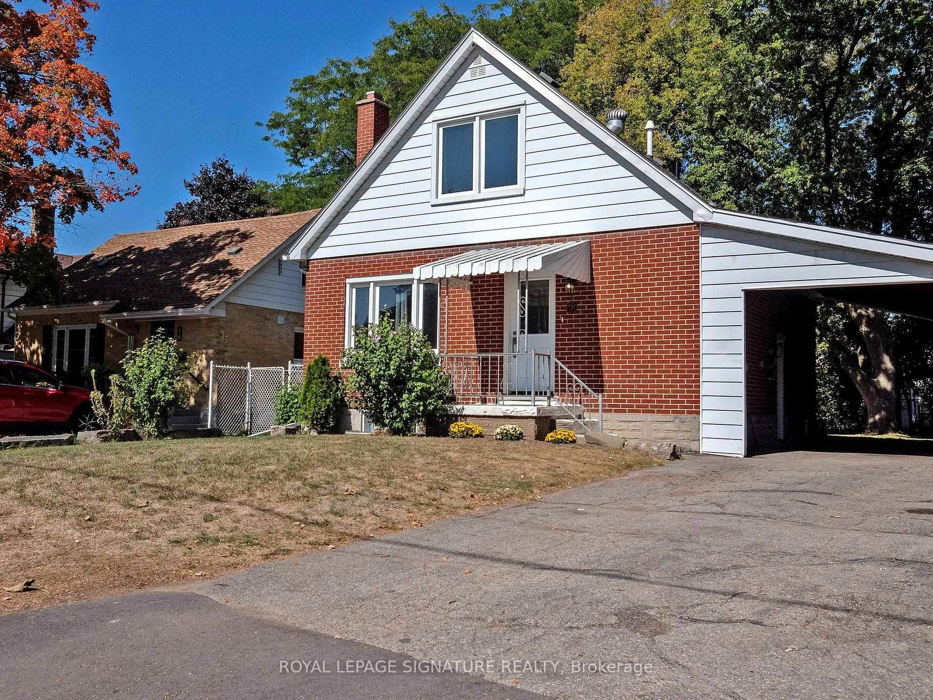 Photo 2 of 22 Sherwood Avenue, Kitchener — HOMEH