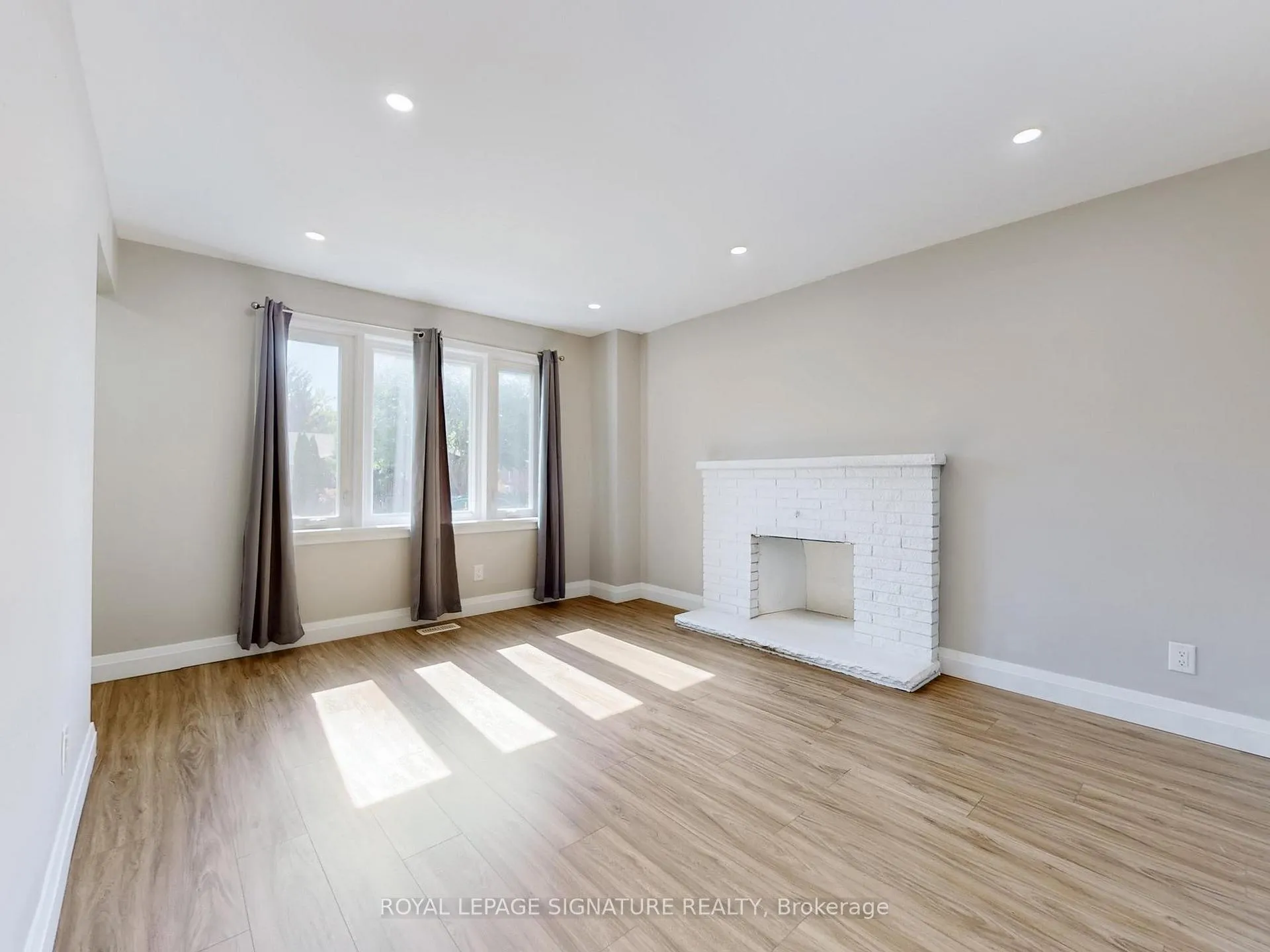 Photo 6 of 22 Sherwood Avenue, Kitchener — HOMEH