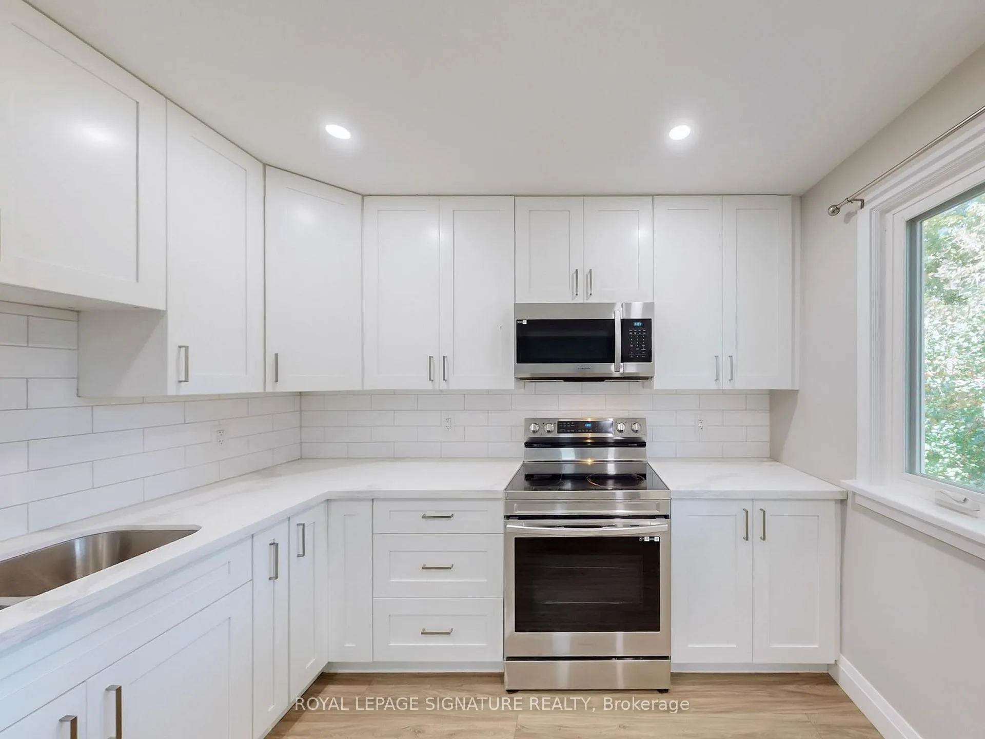Photo 9 of 22 Sherwood Avenue, Kitchener — HOMEH