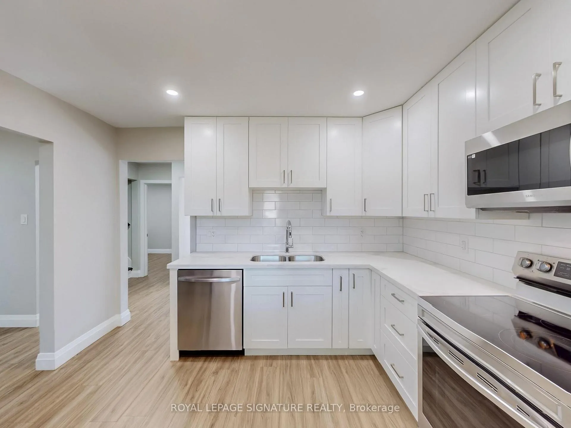 Photo 10 of 22 Sherwood Avenue, Kitchener — HOMEH
