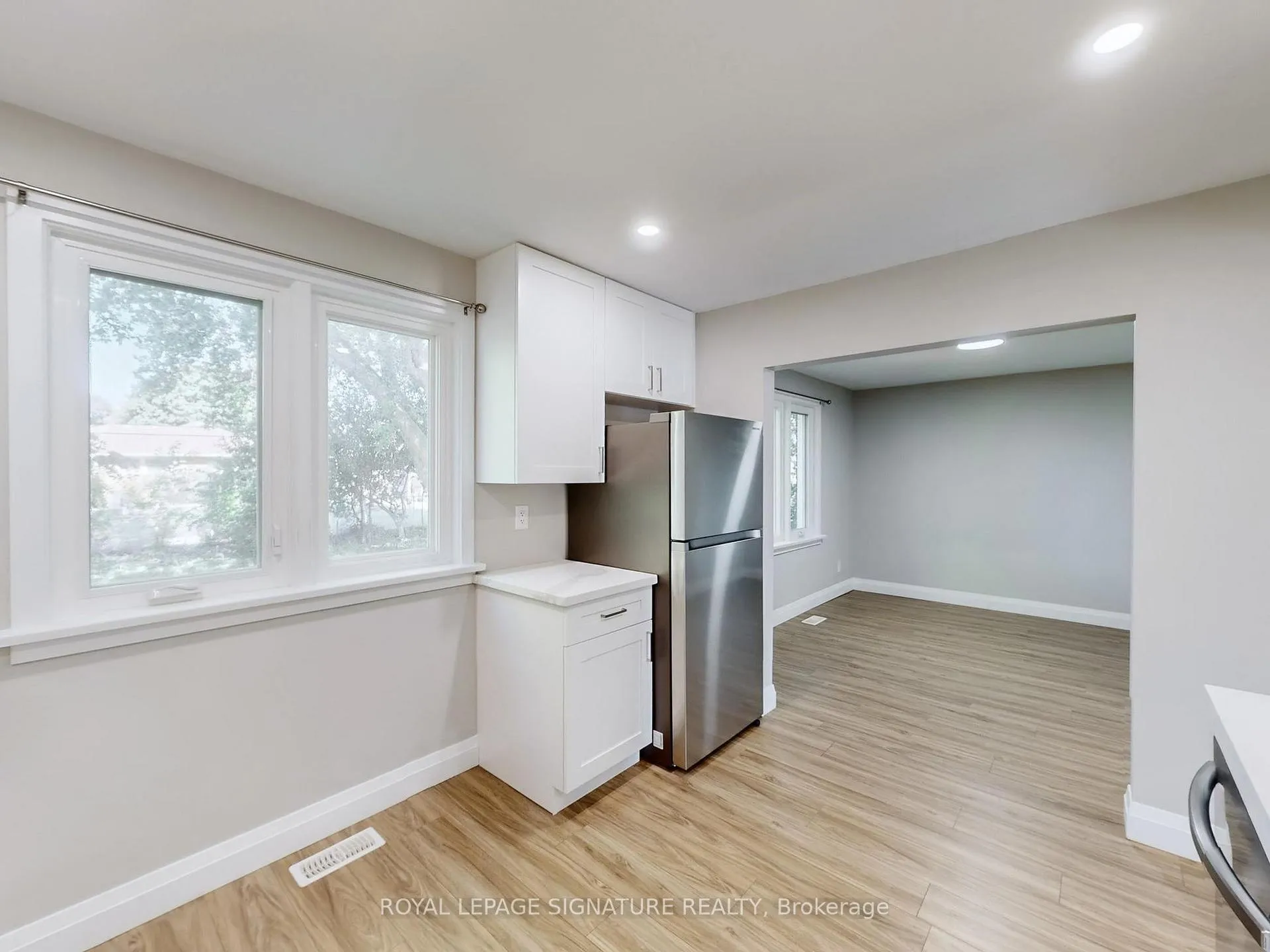 Photo 11 of 22 Sherwood Avenue, Kitchener — HOMEH